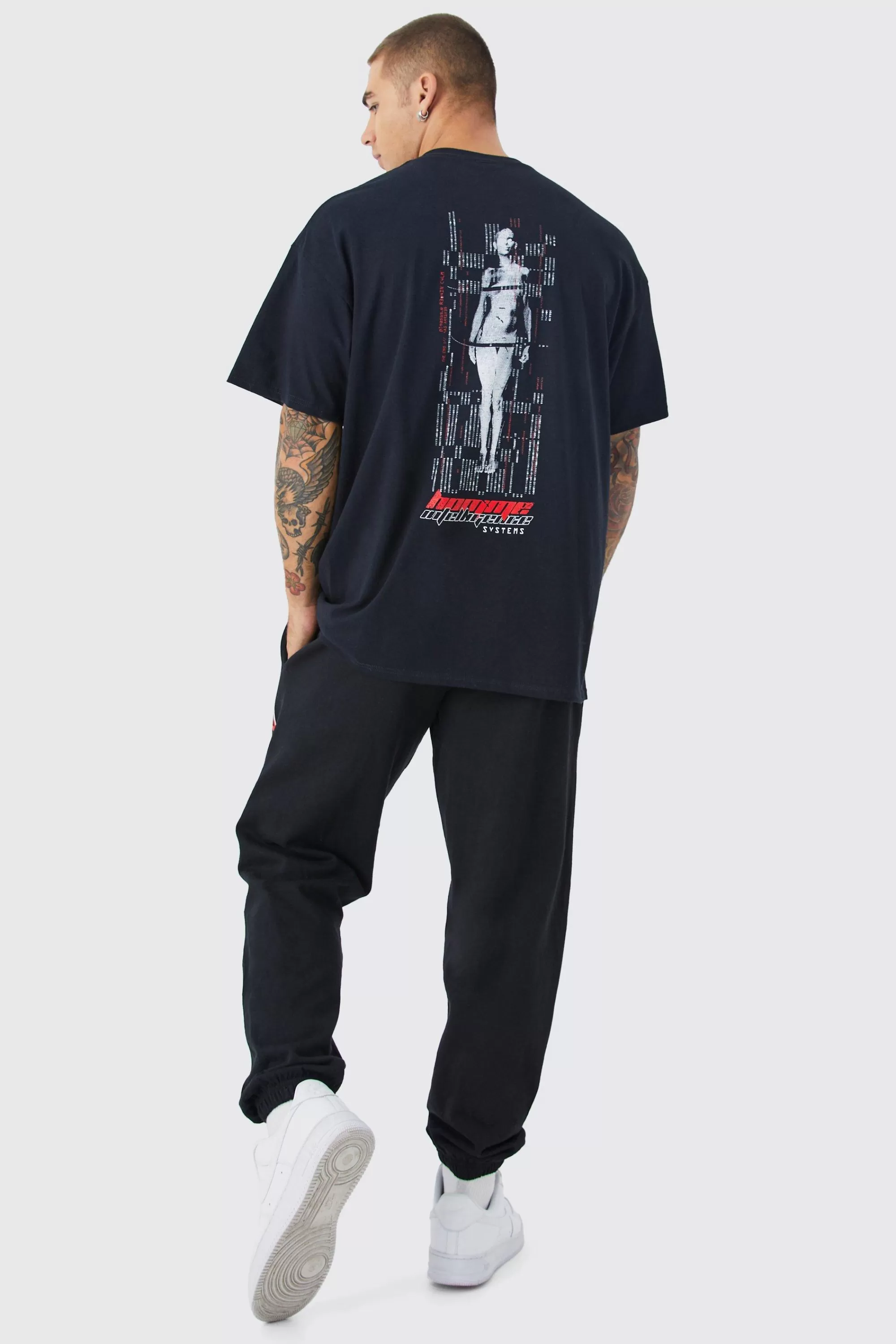 boohooMAN Oversized Chicago Varsity Jogger | UK