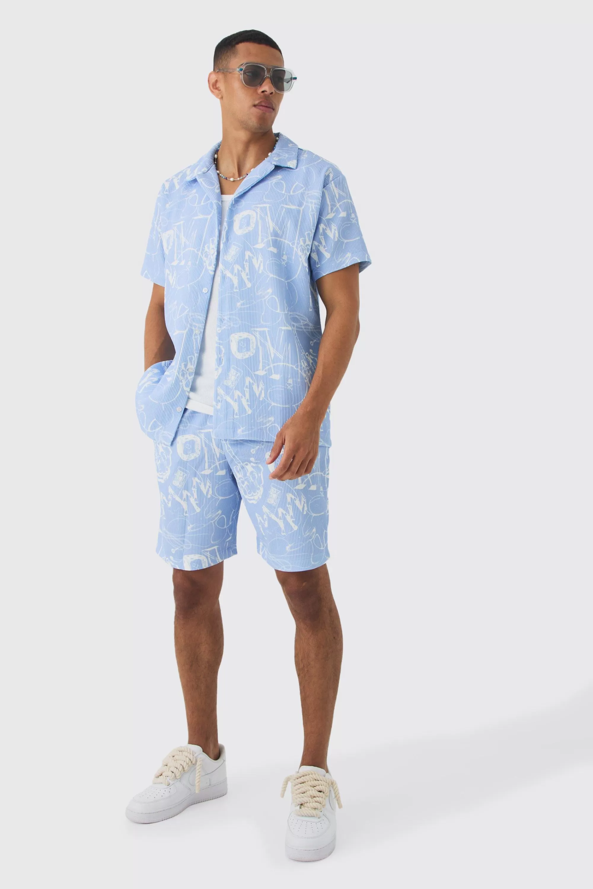 boohooMAN Oversized Graffiti Printed Pleated Shirt & Short | UK