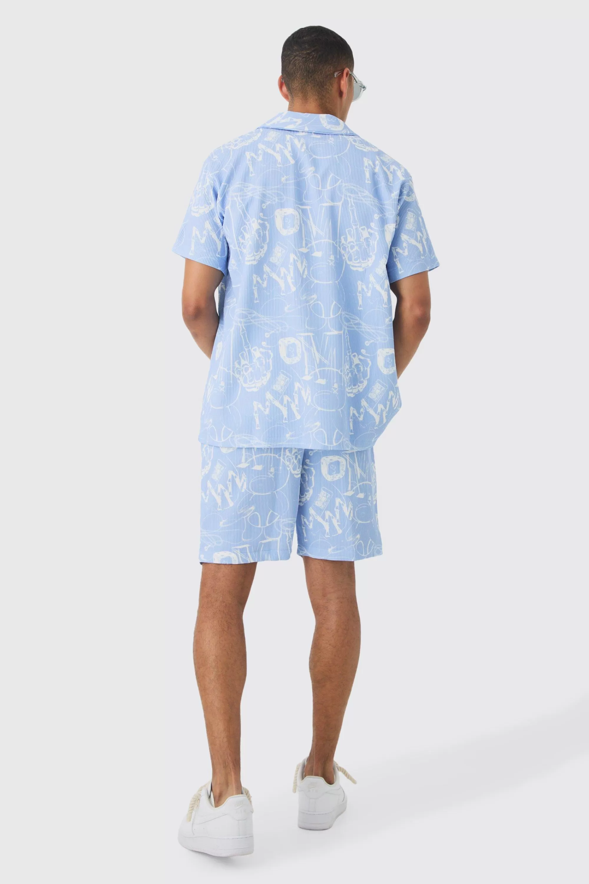 boohooMAN Oversized Graffiti Printed Pleated Shirt & Short | UK