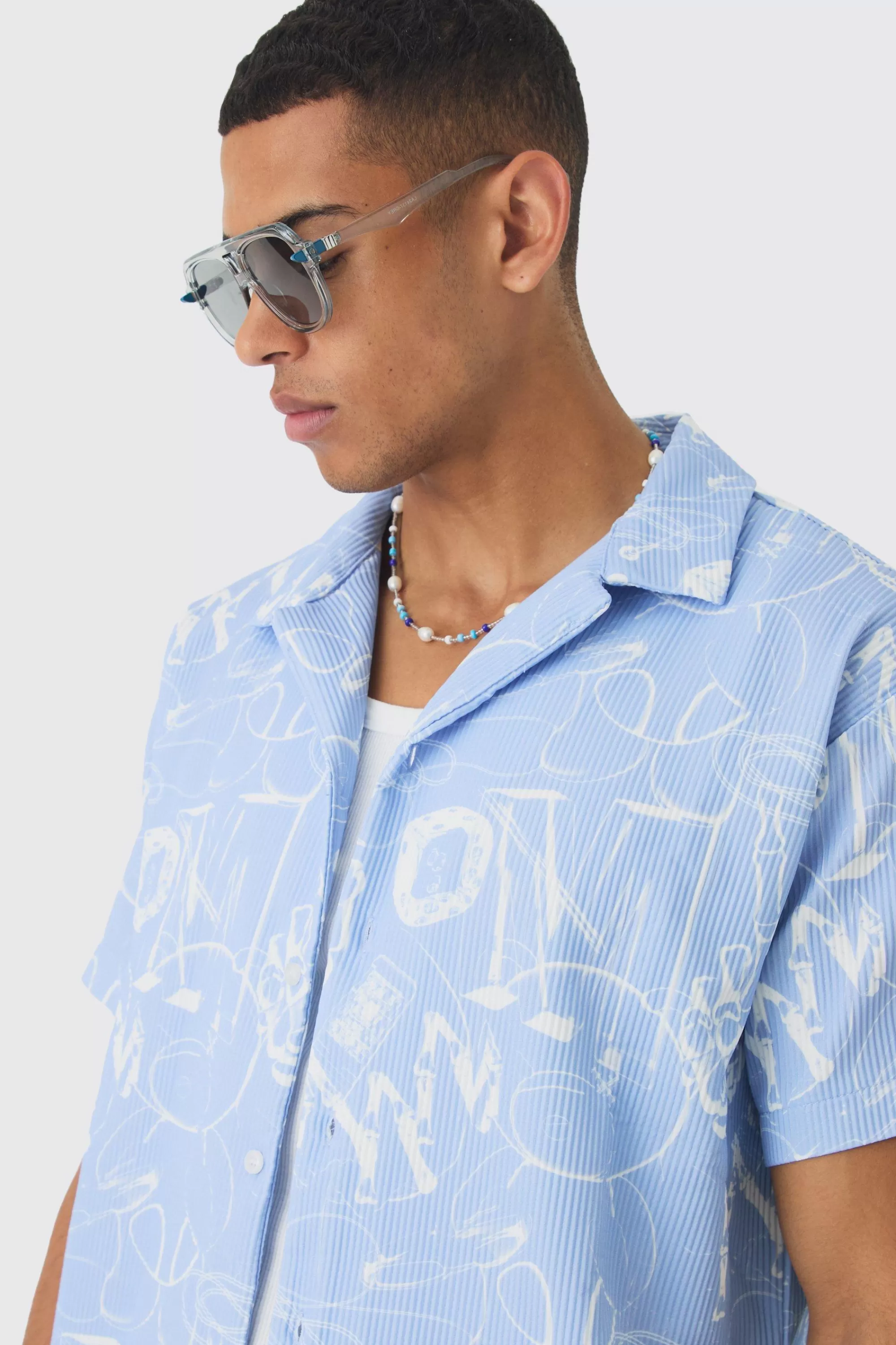 boohooMAN Oversized Graffiti Printed Pleated Shirt & Short | UK