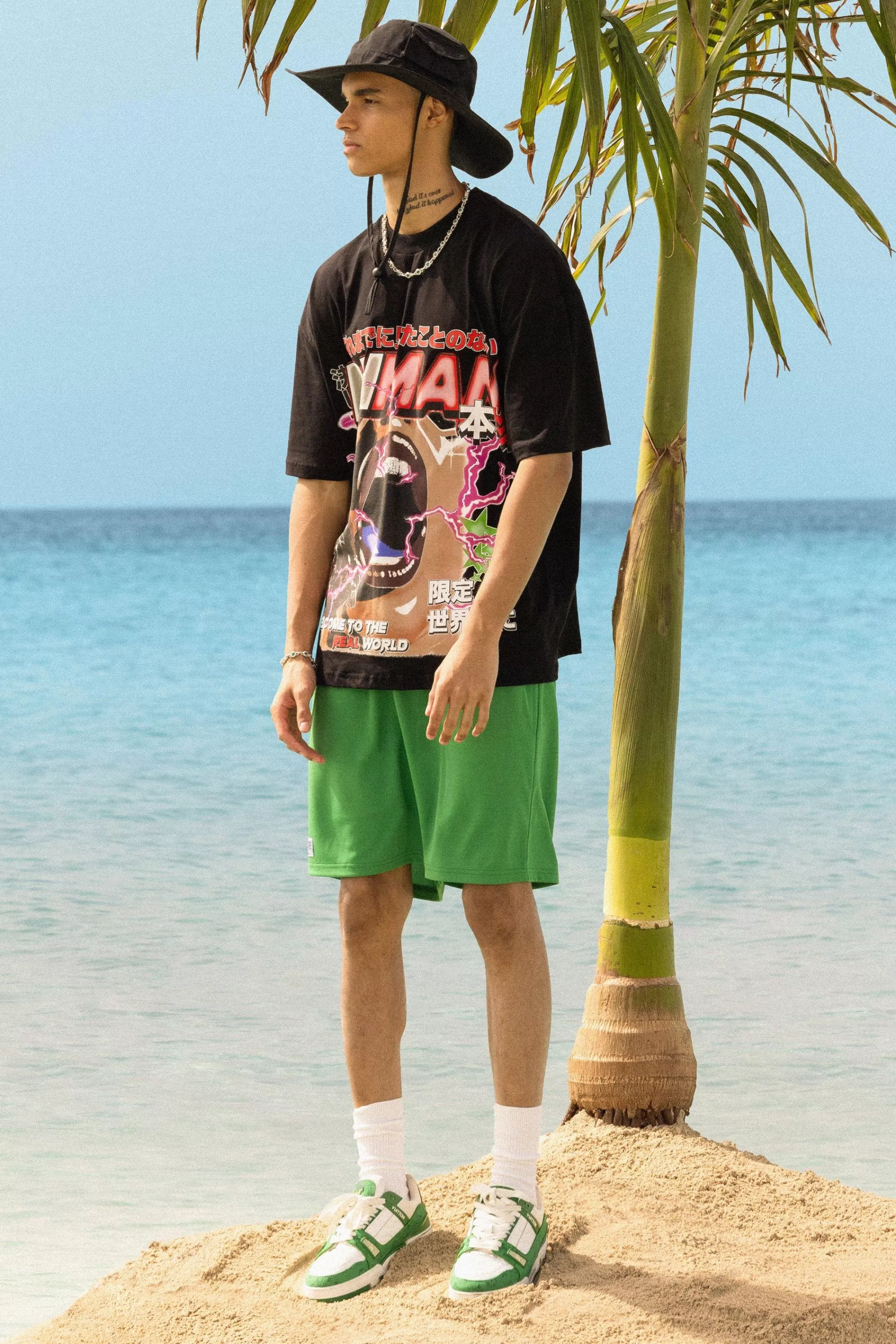 boohooMAN Oversized Graphic T-shirt & Mesh Short Set | UK