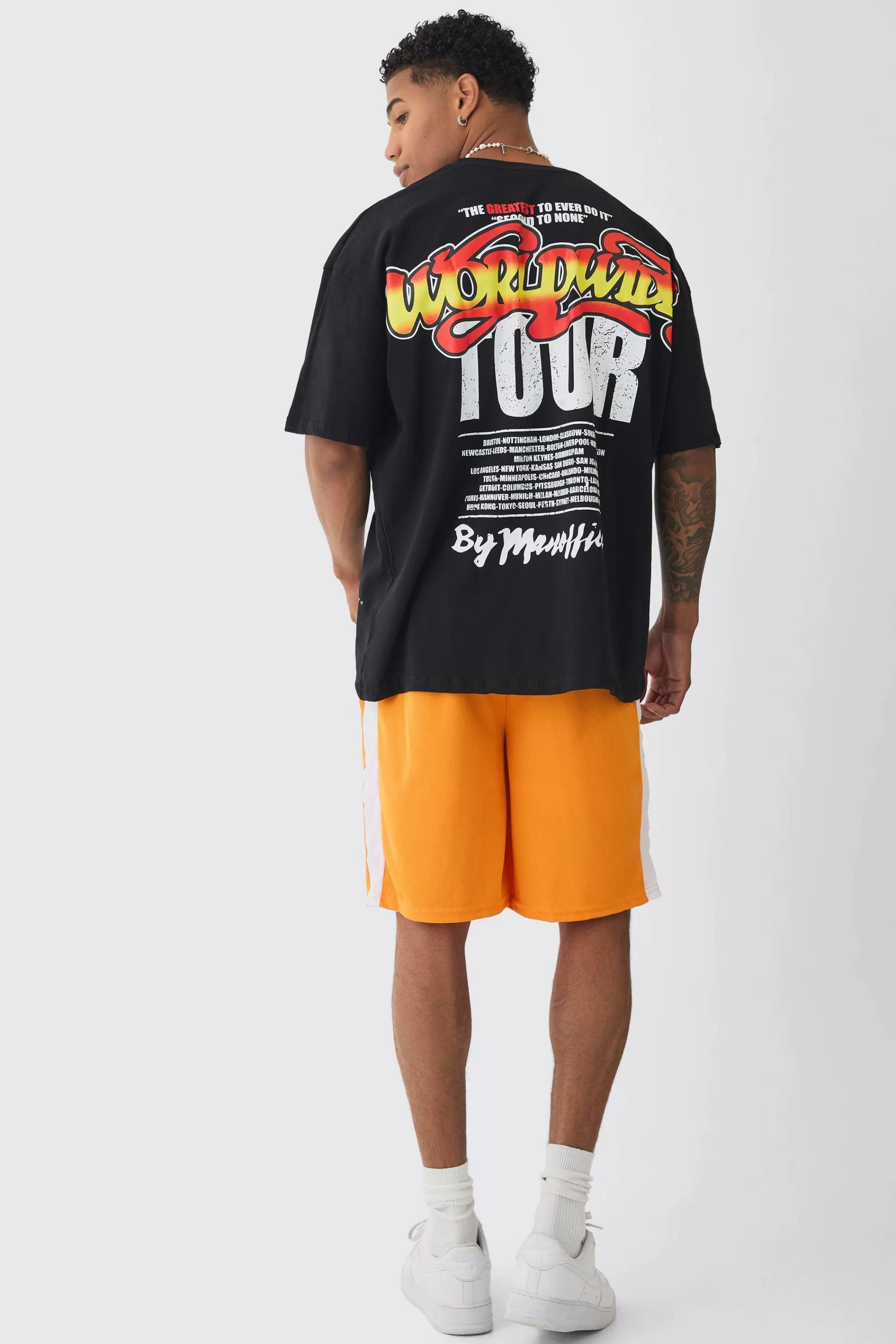 boohooMAN Oversized Graphic T-shirt & Mesh Short Set | UK