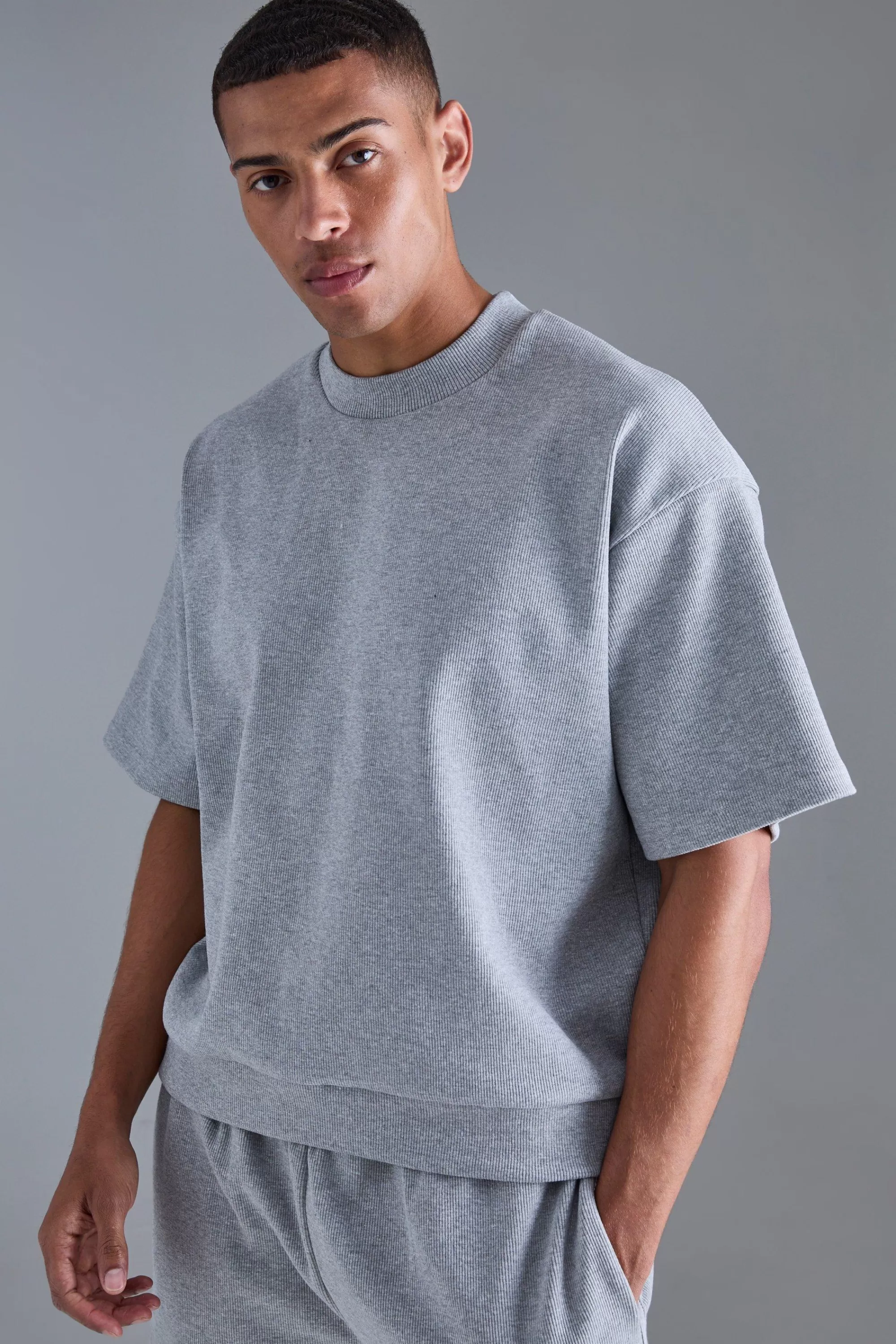 boohooMAN Oversized Heavyweight Ribbed Short Sleeve Sweatshirt | UK