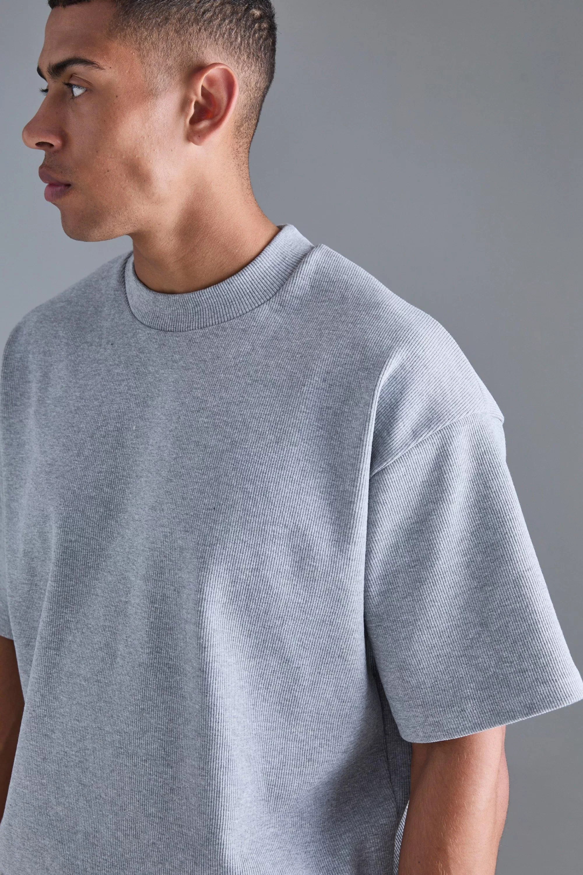 boohooMAN Oversized Heavyweight Ribbed Short Sleeve Sweatshirt | UK