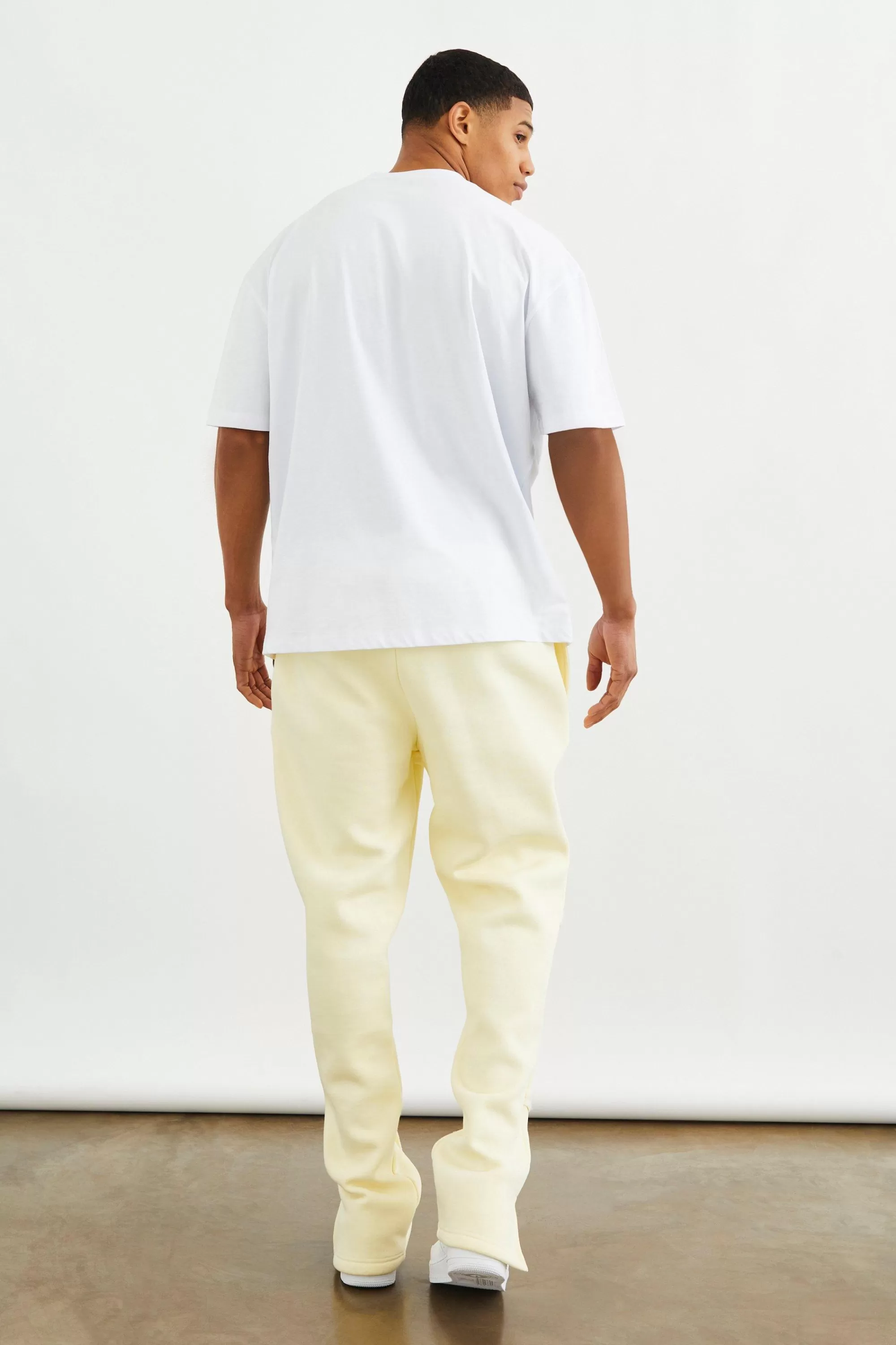 boohooMAN Oversized Print Tee And Split Hem Jogger Set | UK