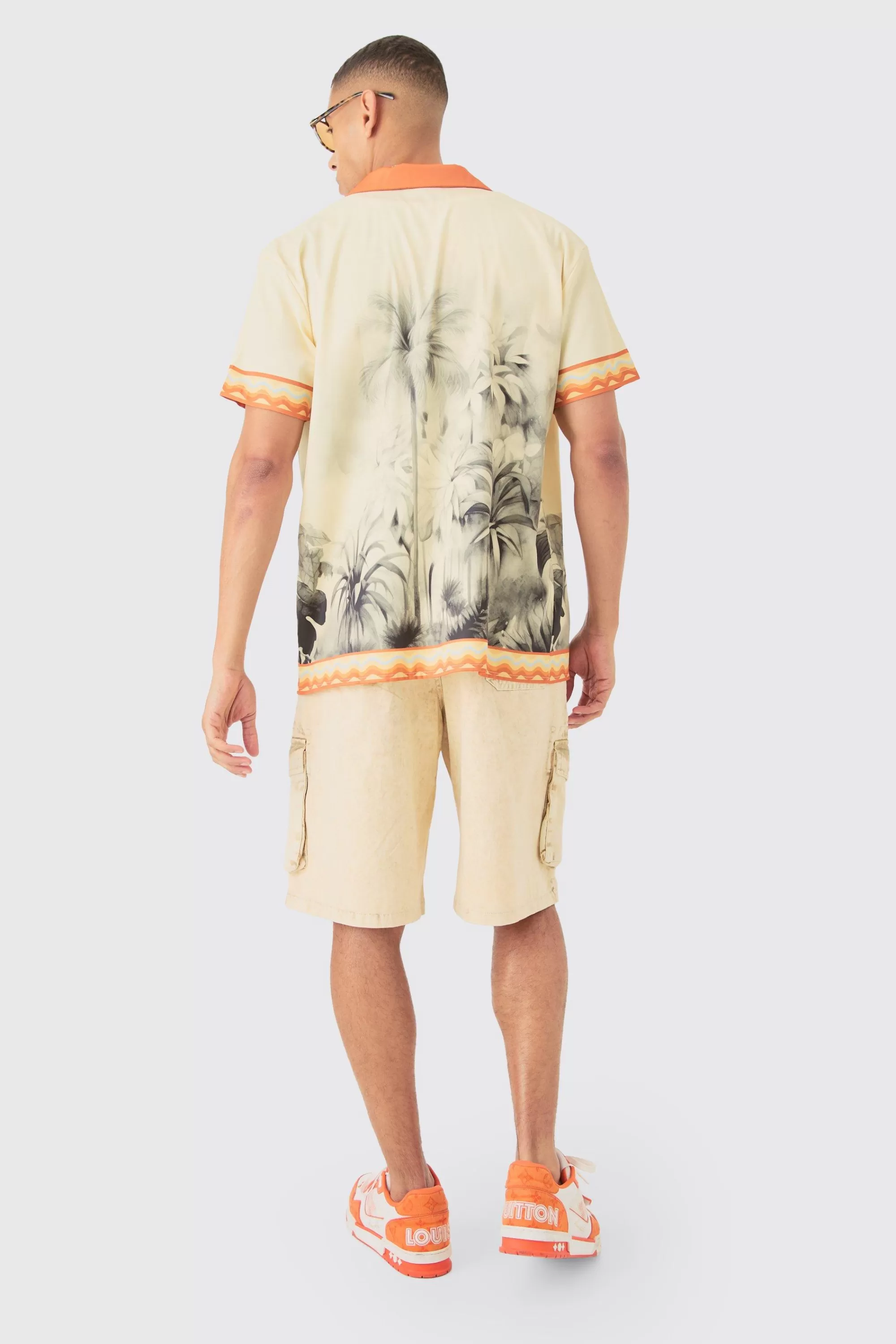 boohooMAN Oversized Revere Boarder Short Sleeve Shirt | UK