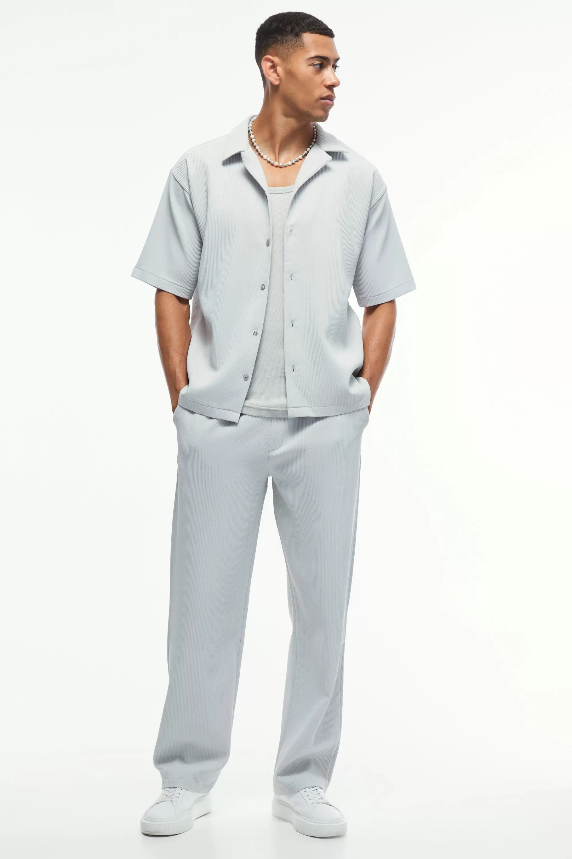 boohooMAN Oversized Short Sleeve Pleated Shirt & Straight Trouser | UK