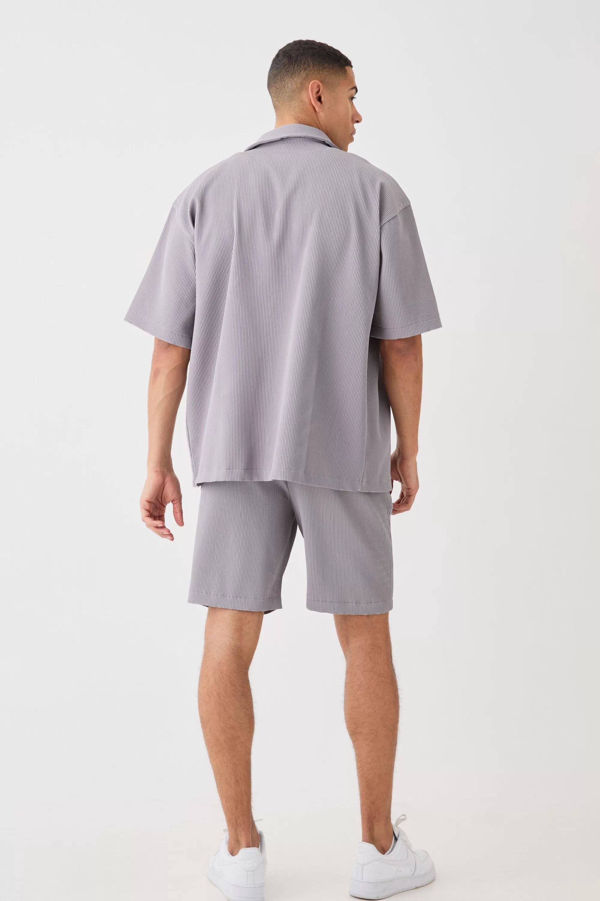 boohooMAN Oversized Short Sleeve Pleated Shirt And Short | UK