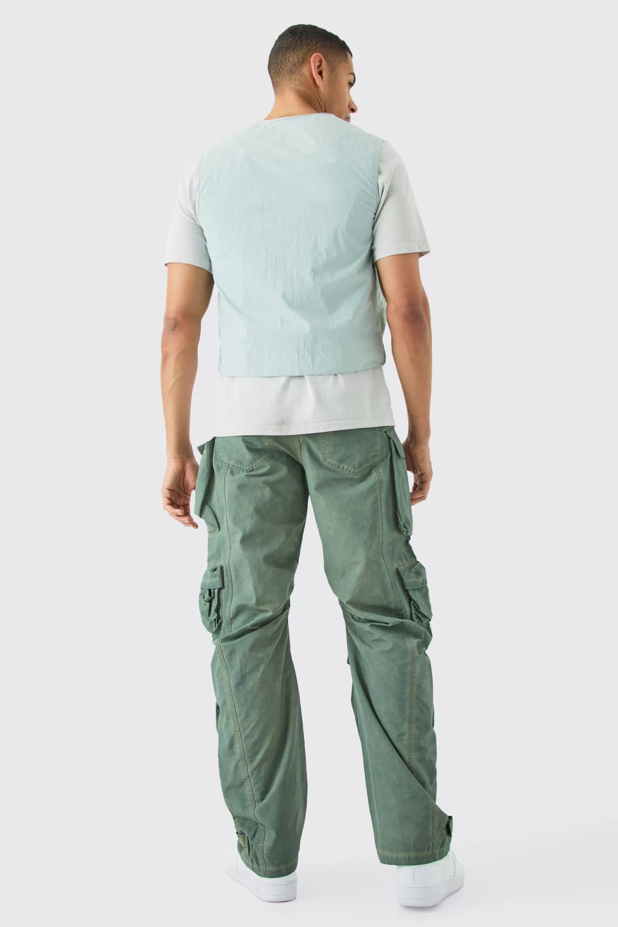 boohooMAN Parachute Multi Pocket Fixed Waist Trouser | UK