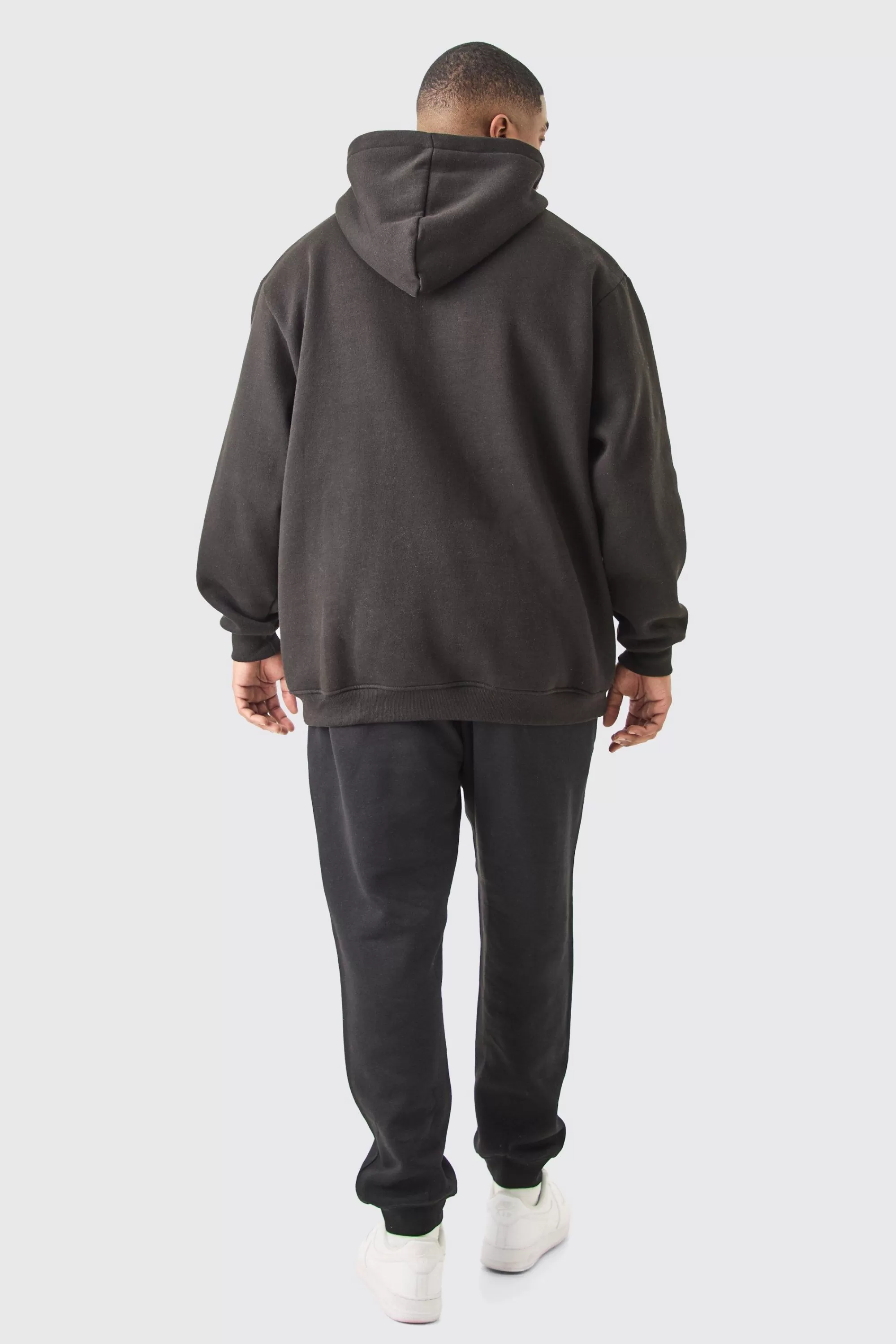 boohooMAN Plus Basic Slim Fit Jogger In | UK