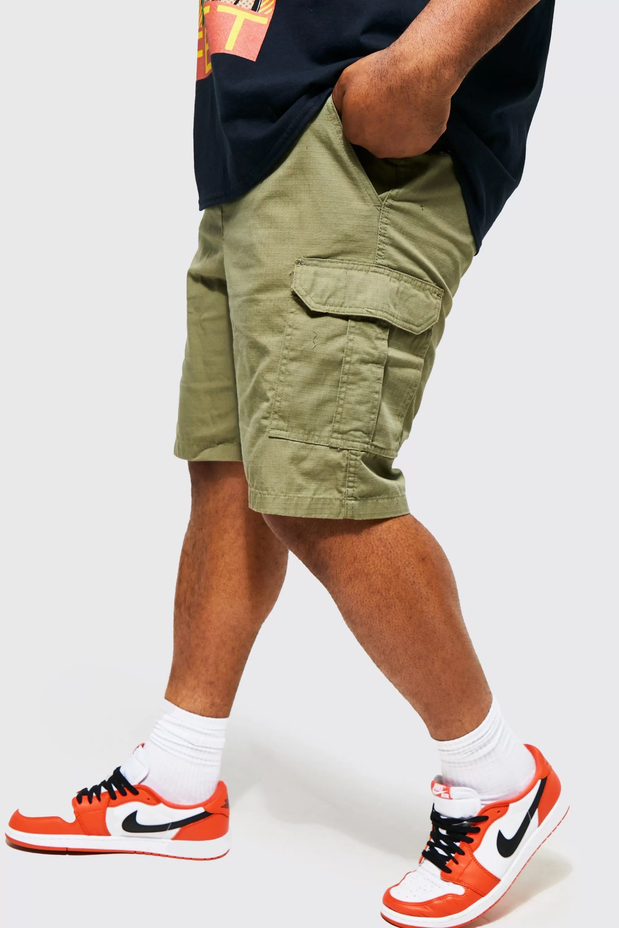 boohooMAN Plus Elastic Waist Cargo Short | UK
