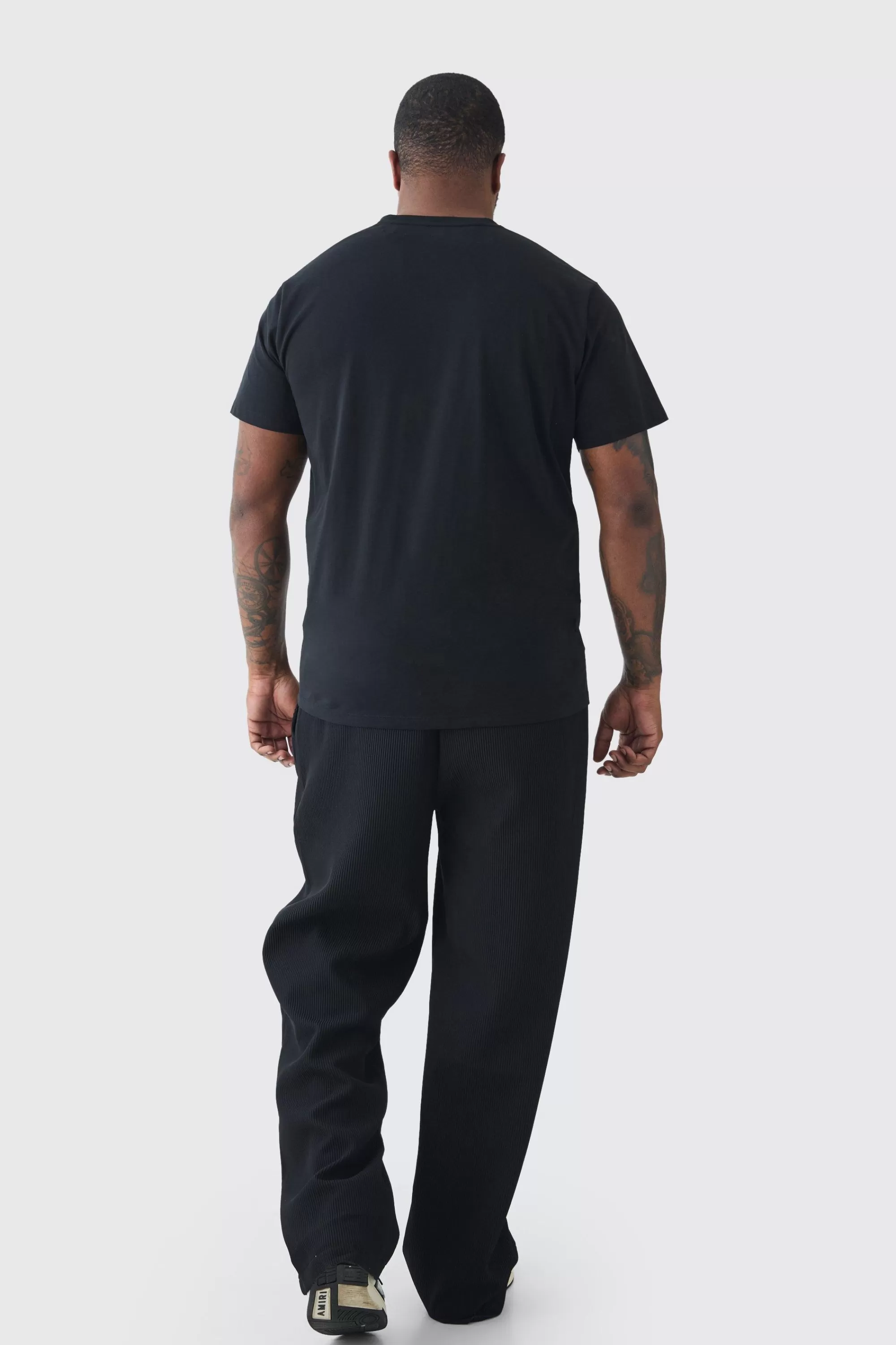 boohooMAN Plus Elastic Waist Relaxed Fit Pleated Trouser | UK