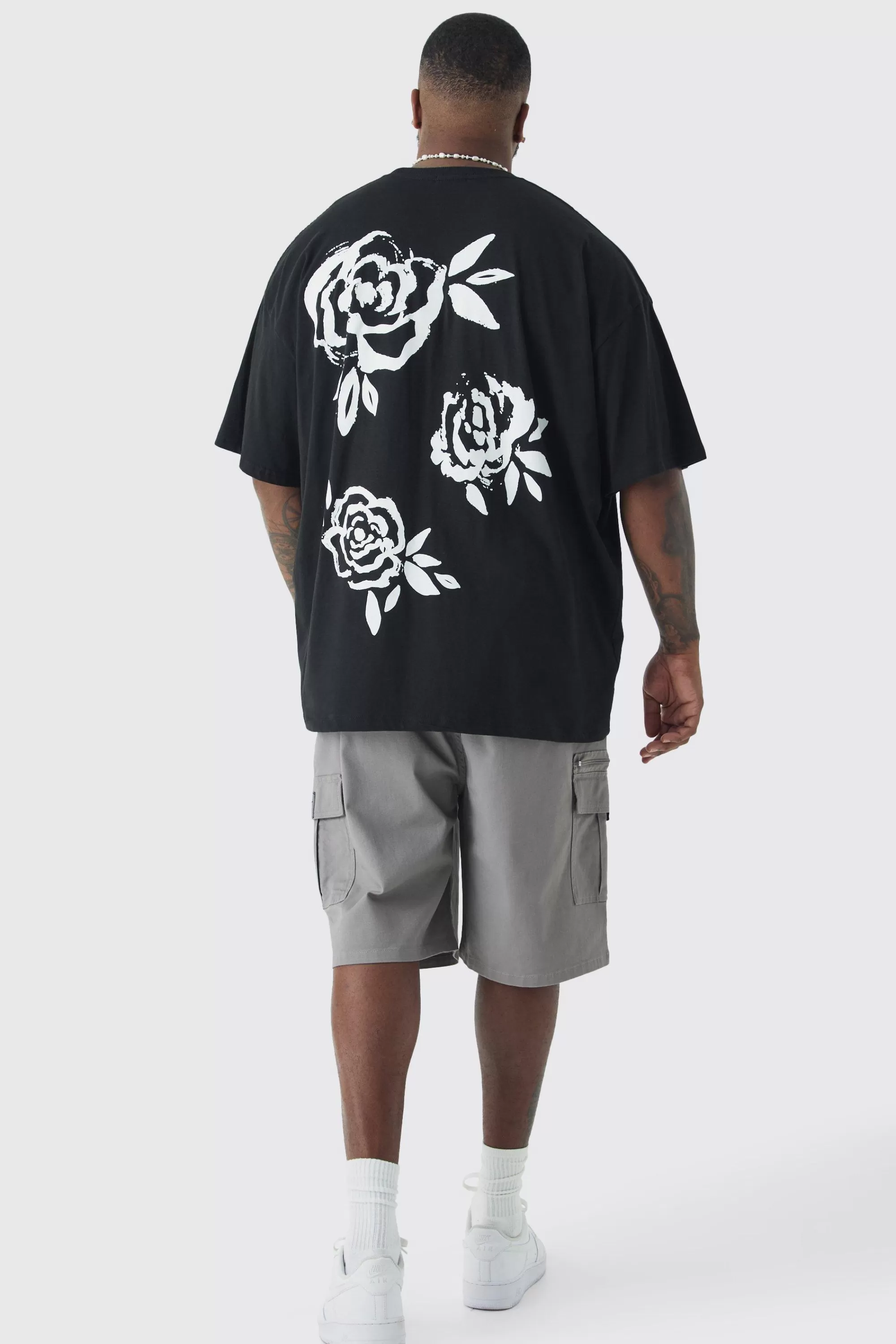 boohooMAN Plus Fixed Waist Twill Relaxed Cargo Zip Detail Tab Short | UK