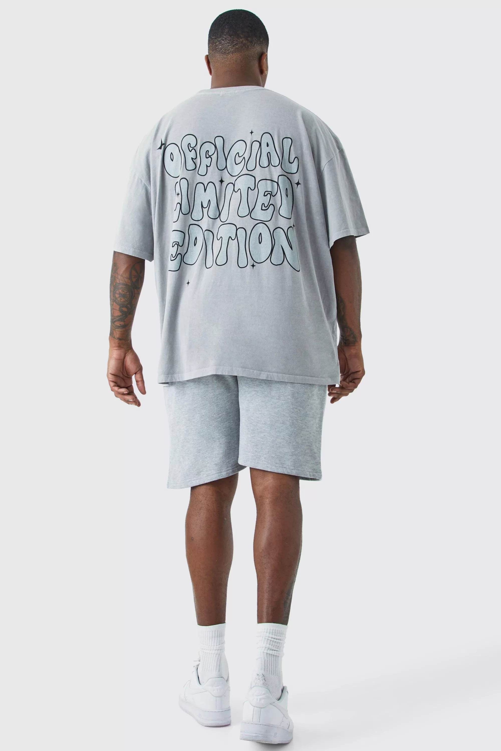 boohooMAN Plus Loose Fit Team Homme Short In | UK