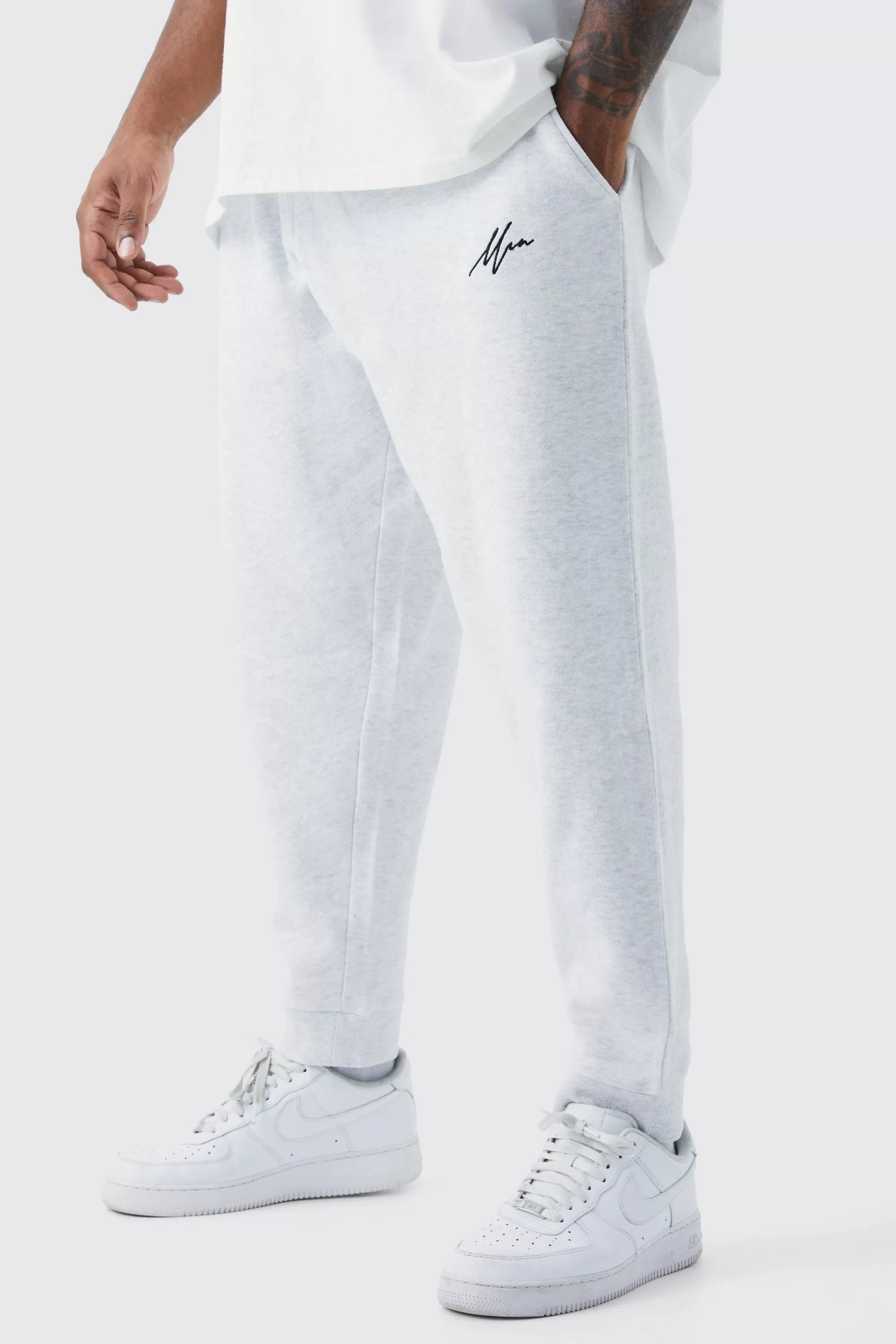boohooMAN Plus Man Core Fit Jogger | UK
