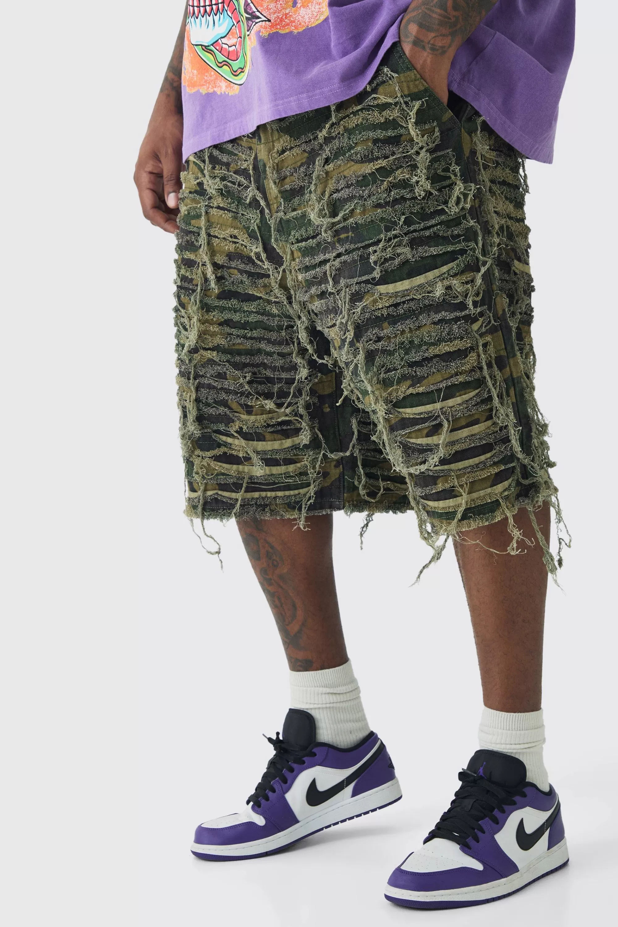 boohooMAN Plus Relaxed Heavily Distressed Camo Jort | UK