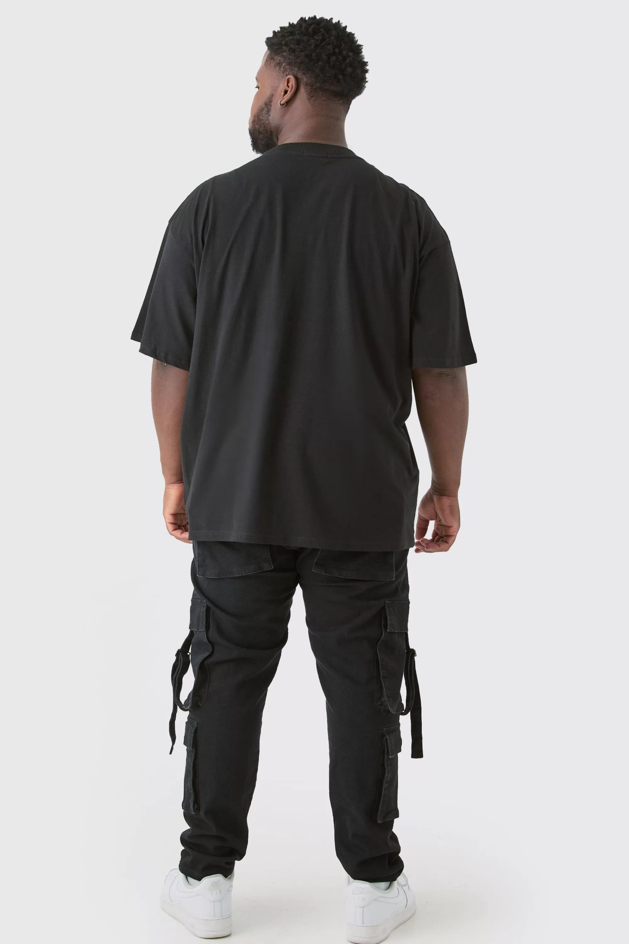 boohooMAN Plus Stretch Skinny Cargo Pocket Detail Jean In | UK