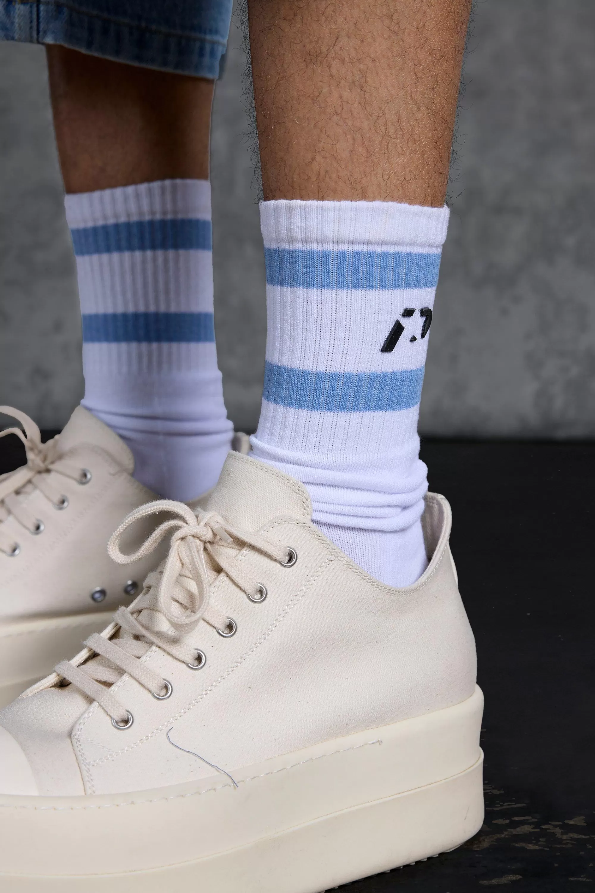 boohooMAN P-Star Sport Tube Socks With Injection Print | UK