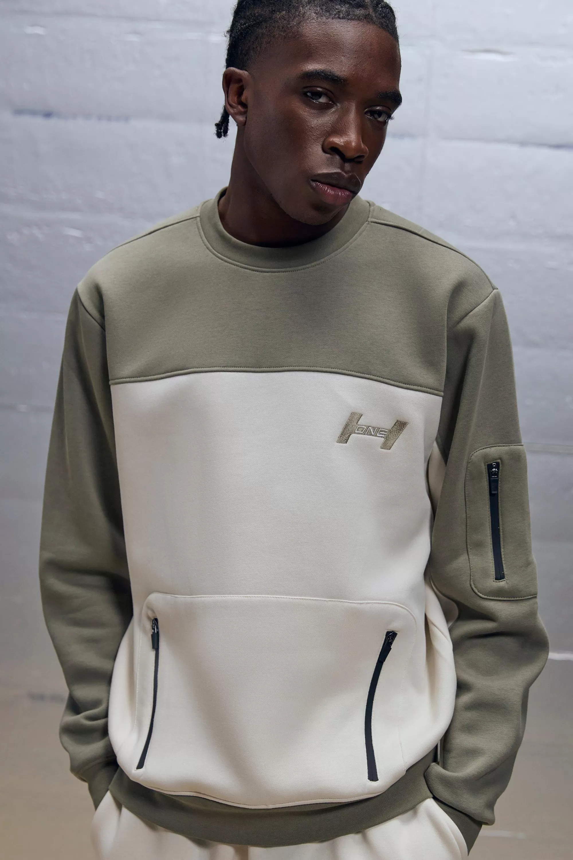boohooMAN Regular Fit Colour Block Sweatshirt | UK