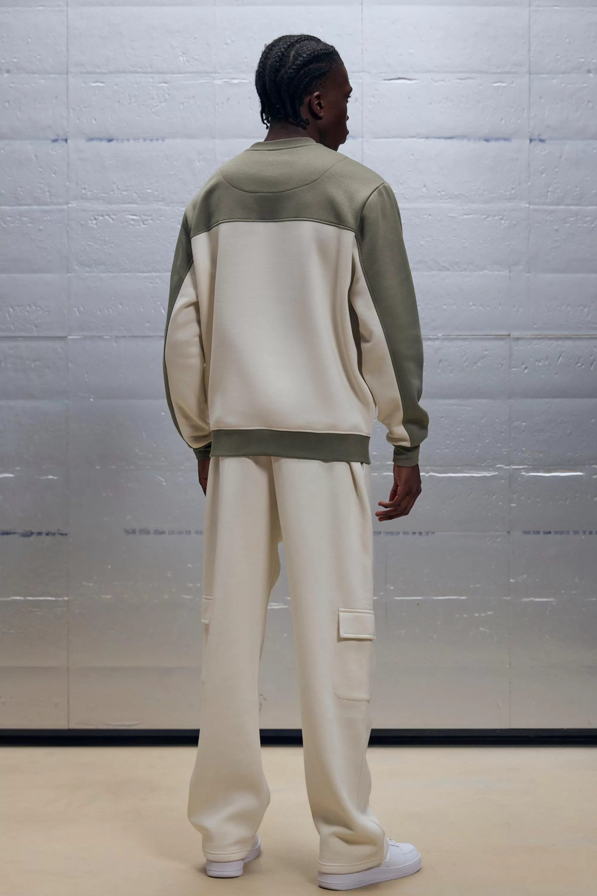 boohooMAN Regular Fit Colour Block Sweatshirt | UK