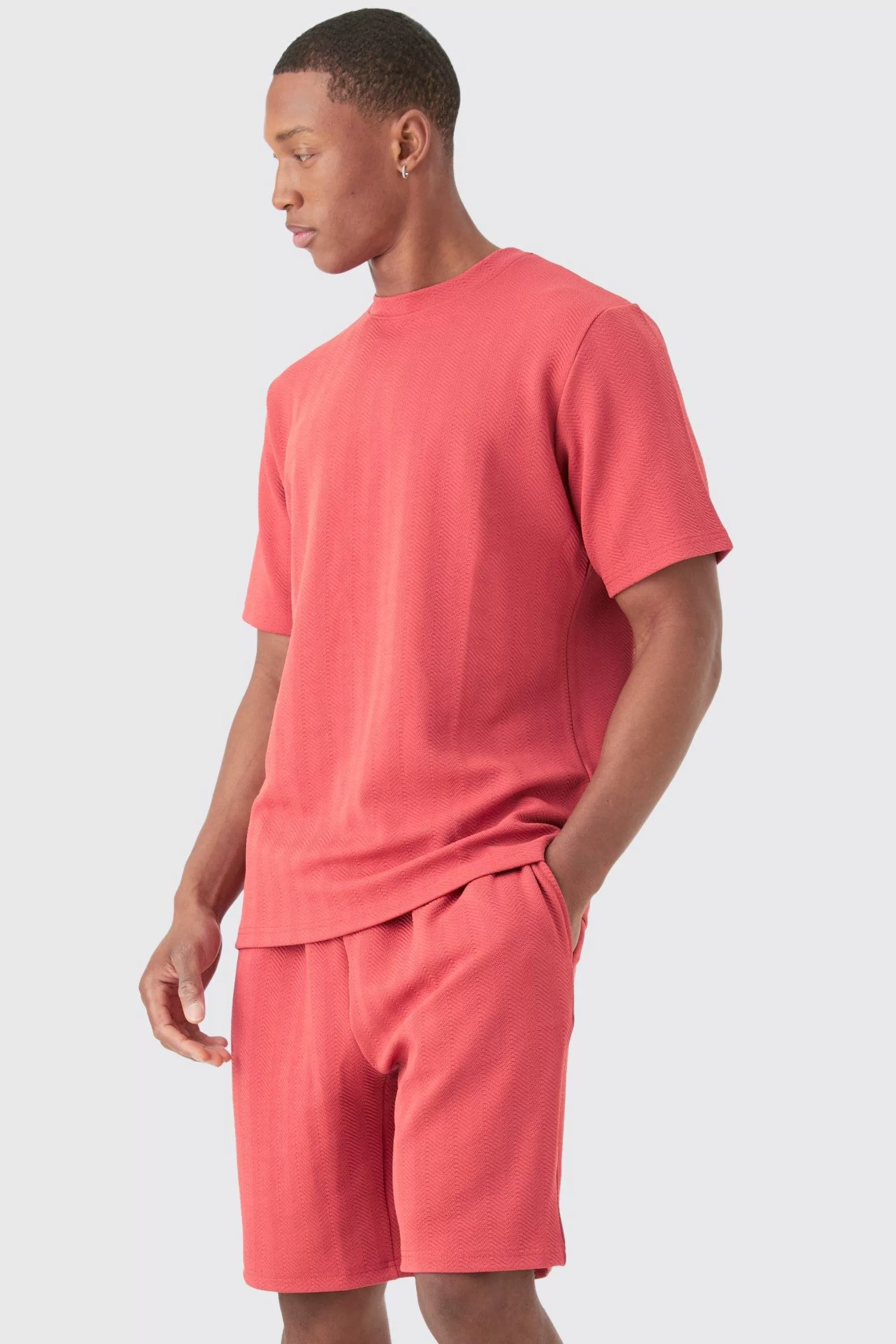 boohooMAN Regular Fit Herringbone T-shirt And Short Set | UK