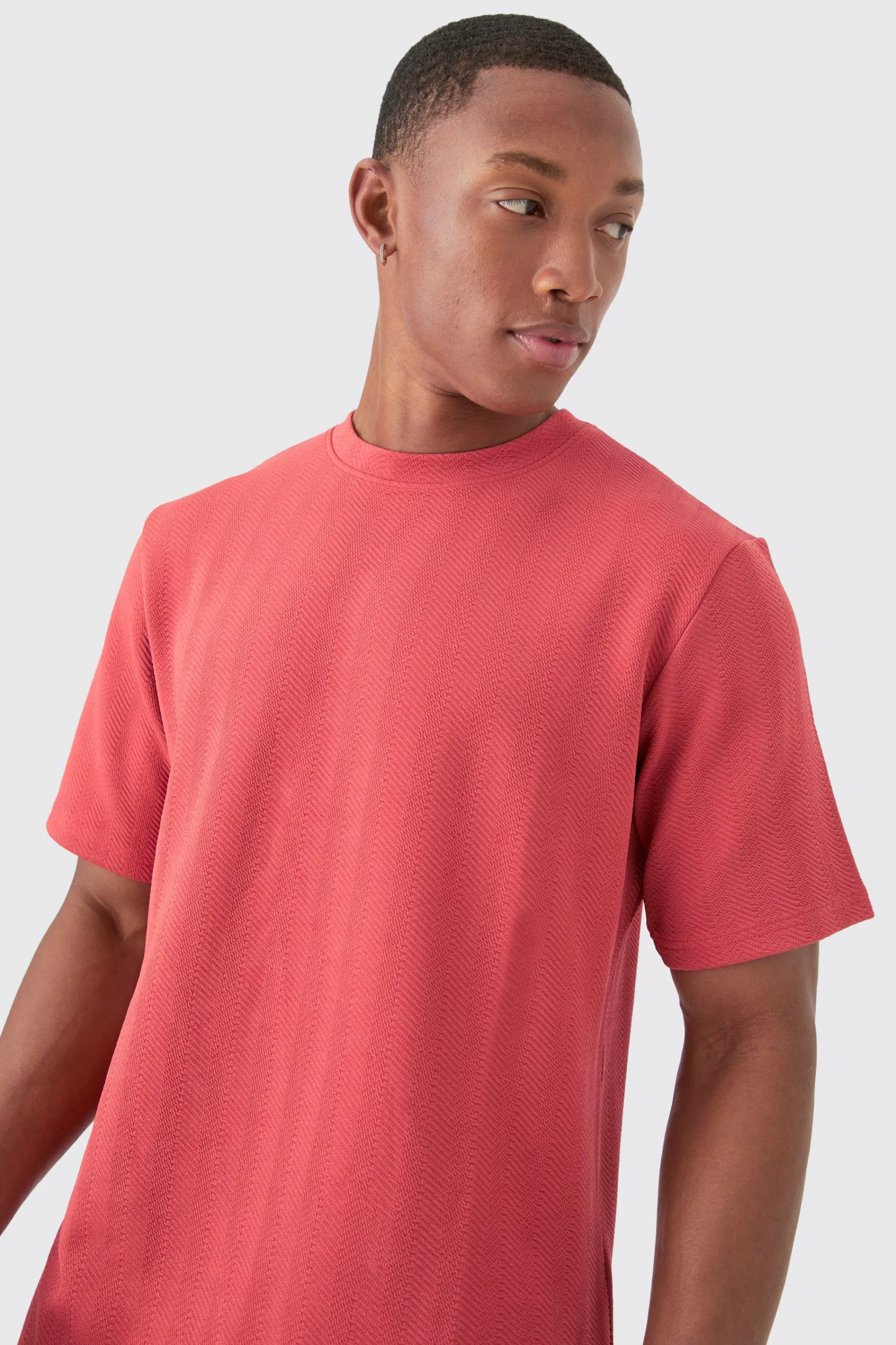 boohooMAN Regular Fit Herringbone T-shirt And Short Set | UK