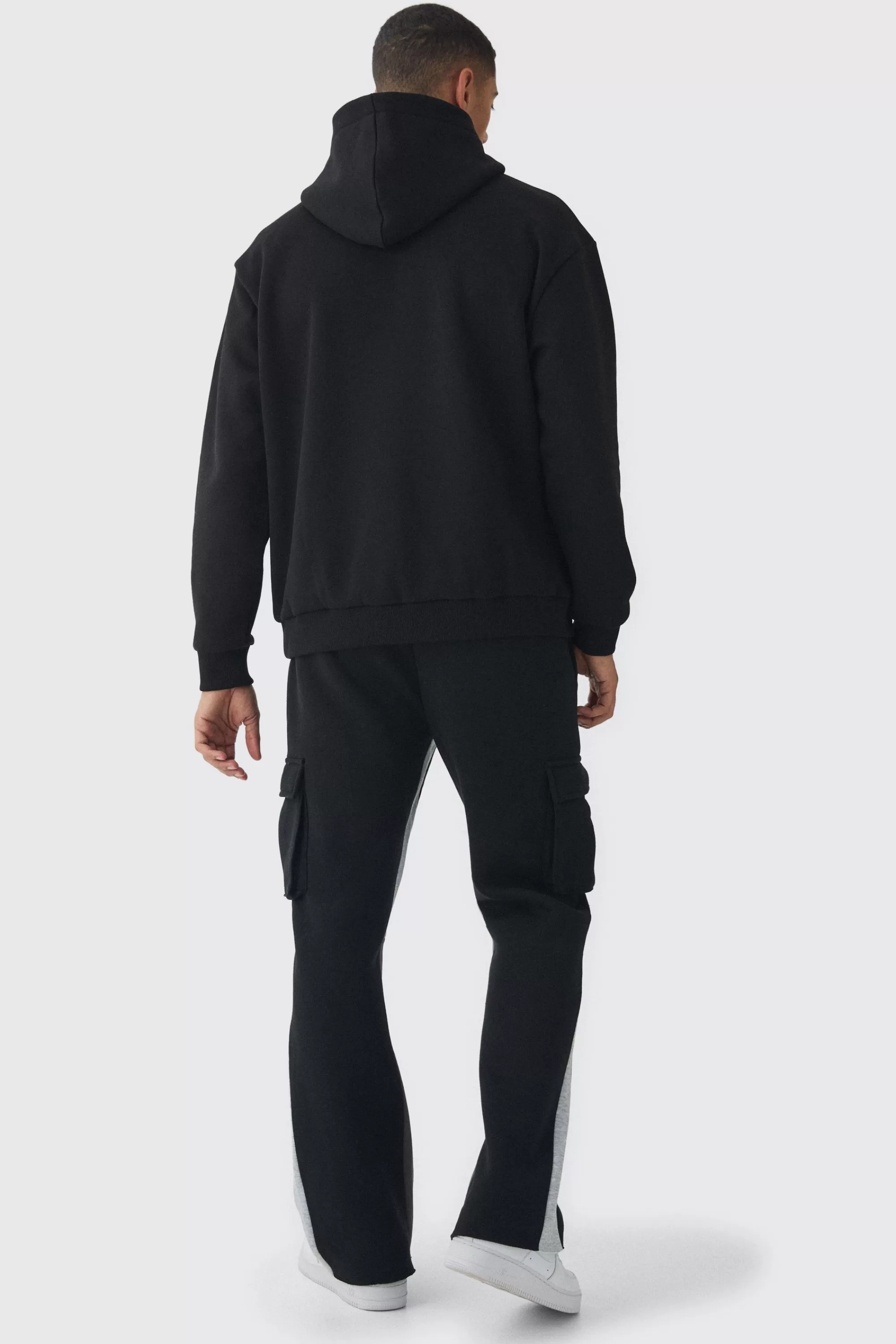 boohooMAN Regular Fit Raw Hem Gusset Cargo Jogger | UK