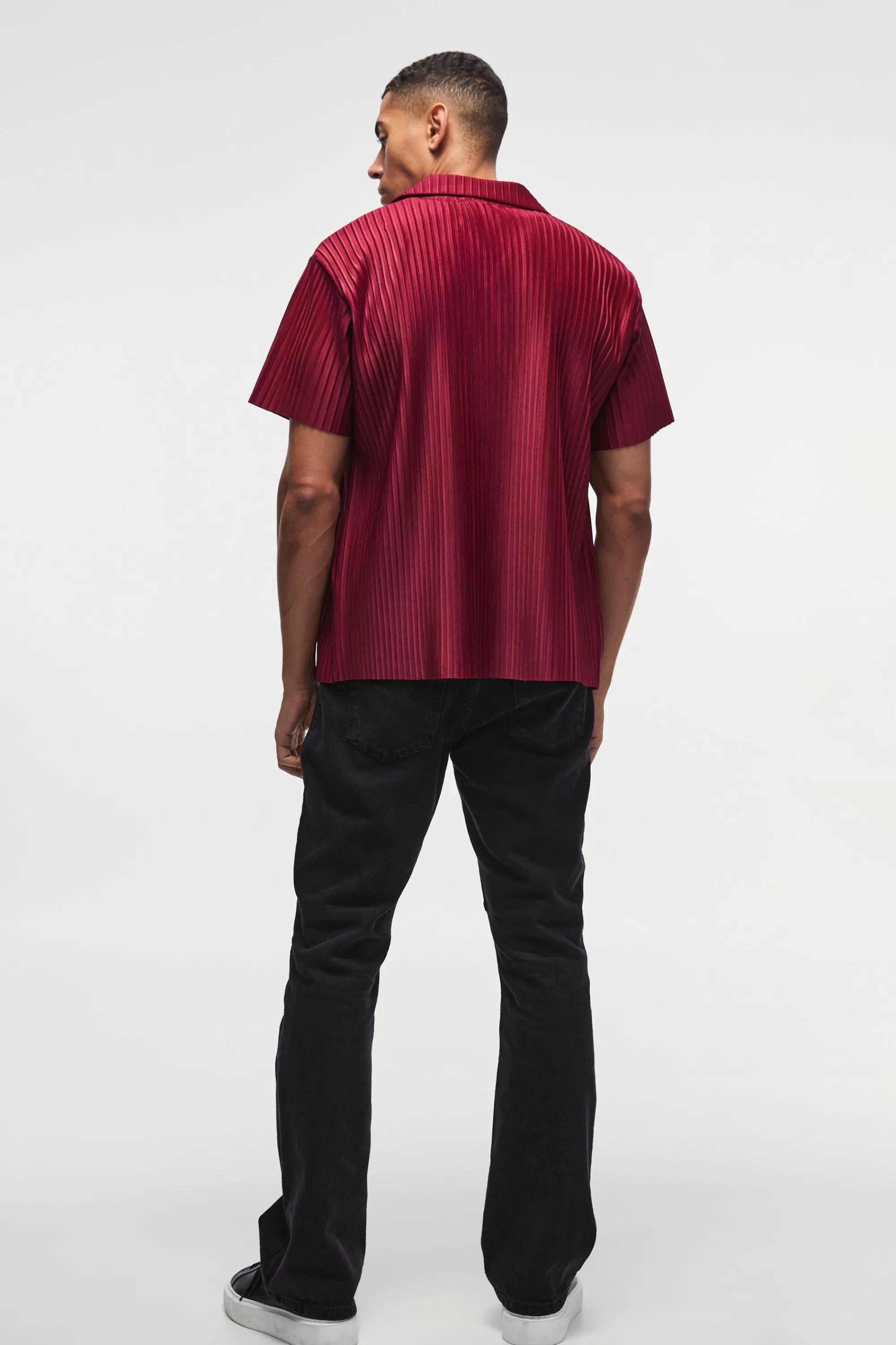 boohooMAN Regular Fit Revere Pleated Shirt | UK