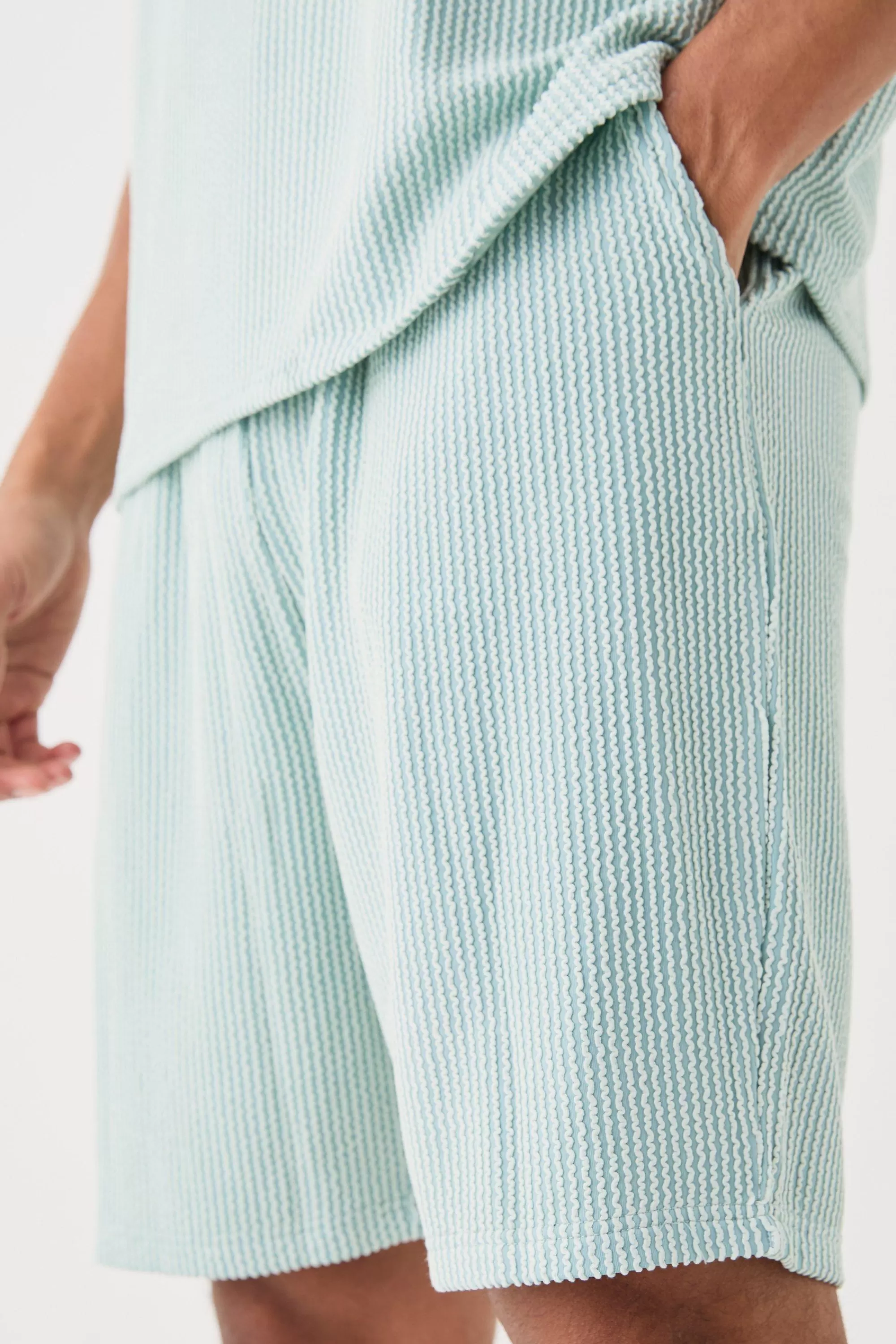 boohooMAN Relaxed Fit Mid Length Stripe Texture Shorts | UK
