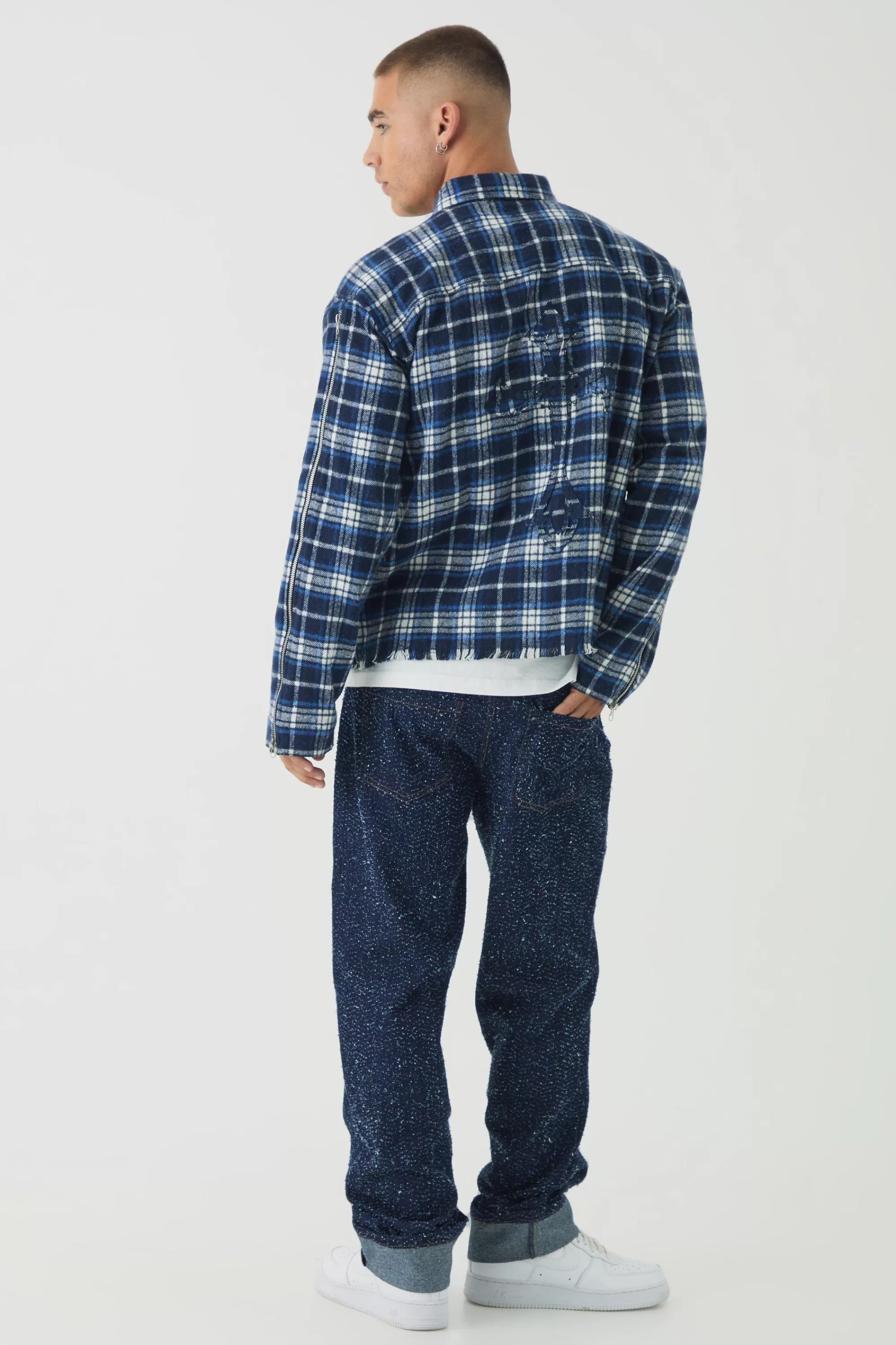 boohooMAN Relaxed Fit Textured Turn Up Hem Jeans | UK