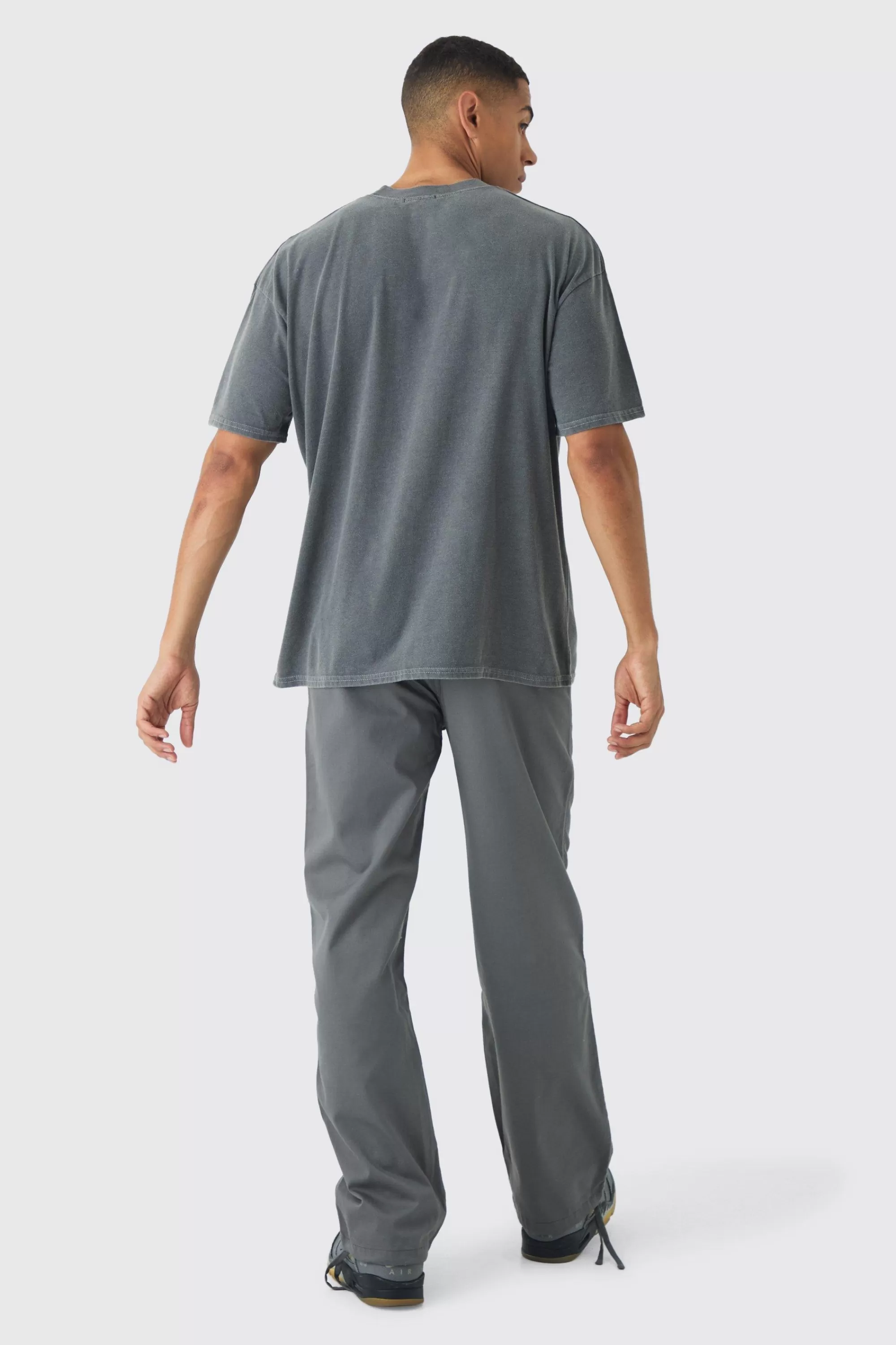 boohooMAN Relaxed Fit Textured Ripstop Trousers | UK