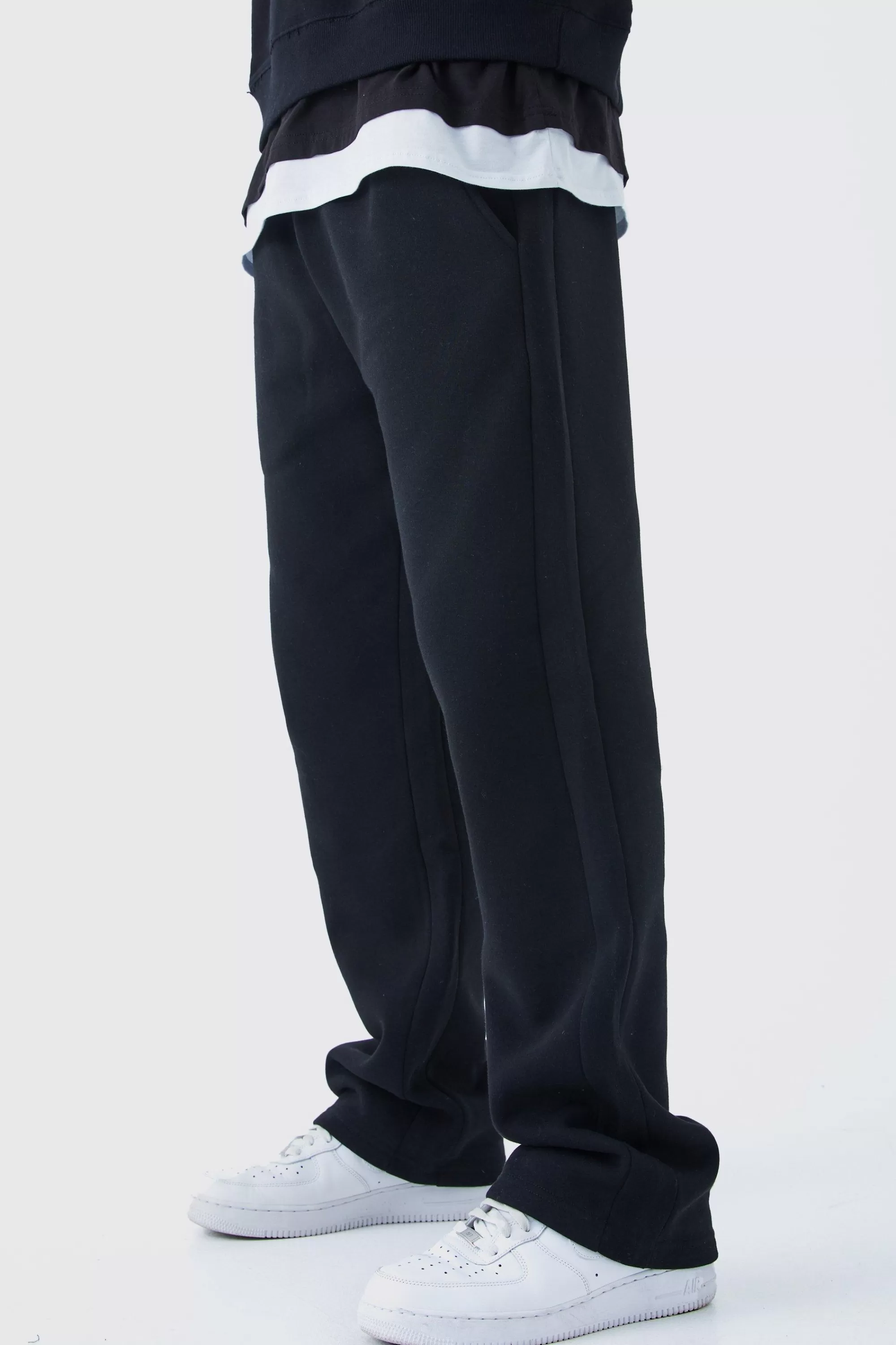 boohooMAN Relaxed Gusset Jogger | UK