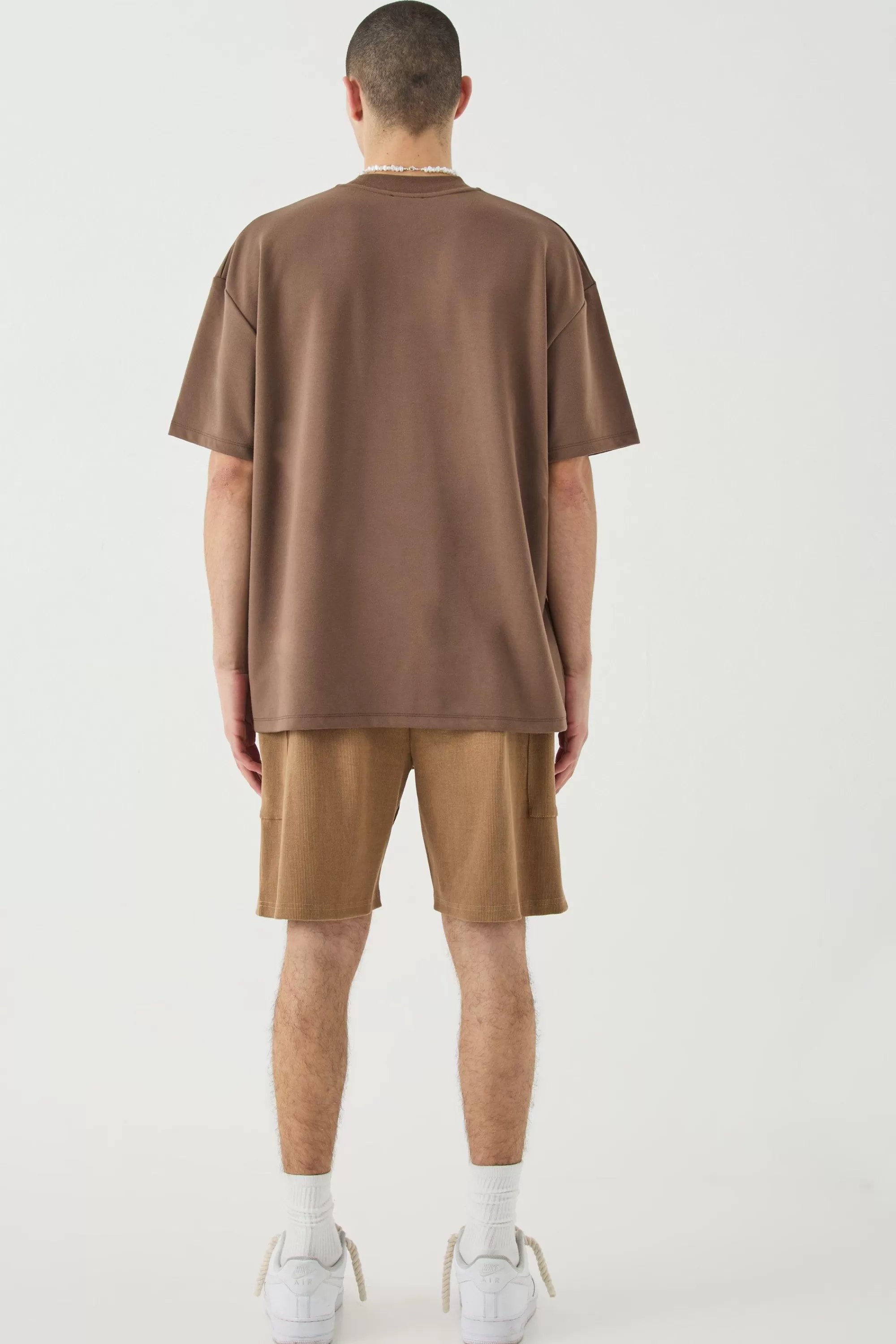 boohooMAN Relaxed Heavyweight Ribbed Patch Pocket Short | UK
