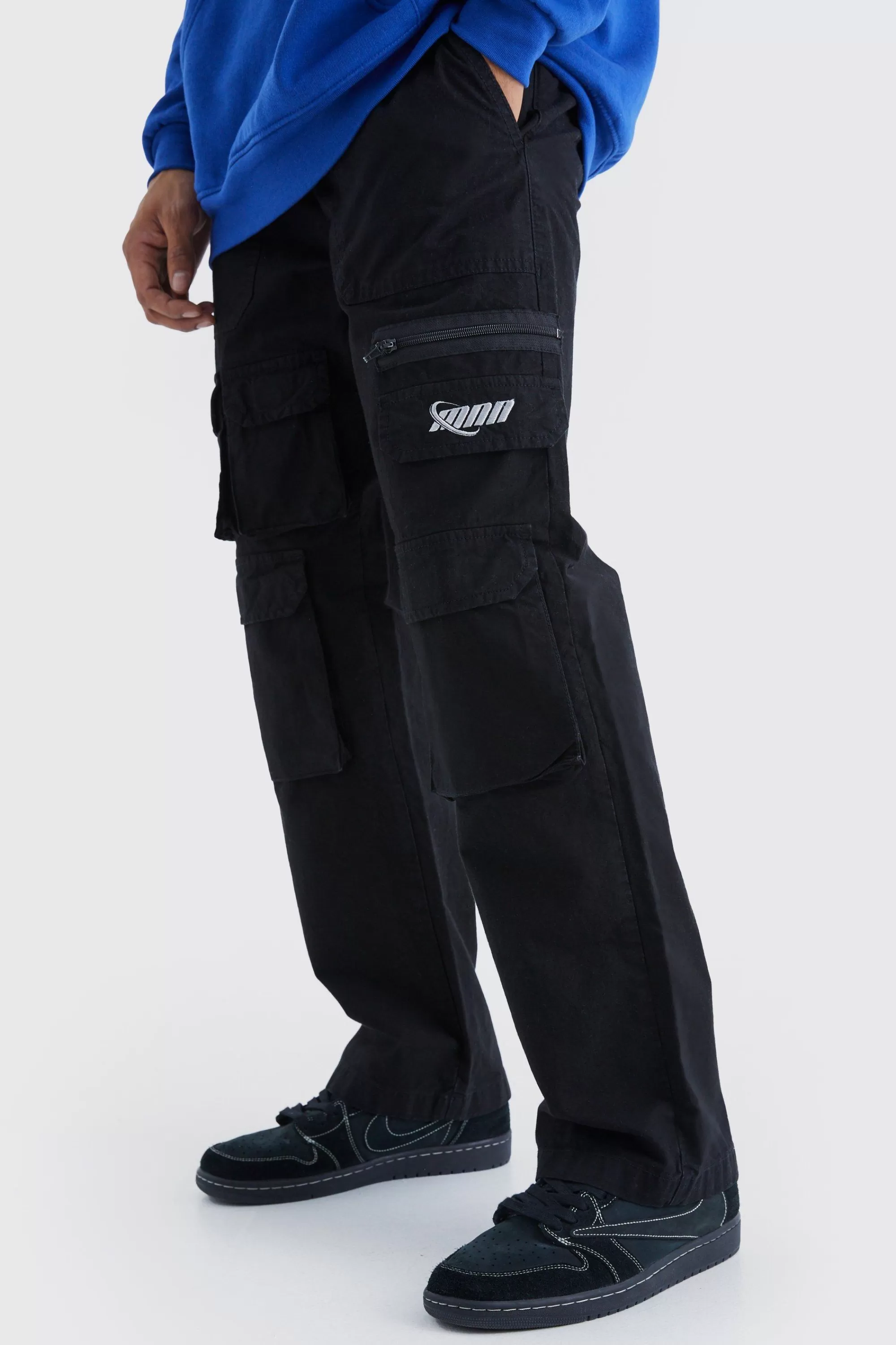 boohooMAN Relaxed Multi Cargo Ripstop Trouser With Tonal Embroidery | UK