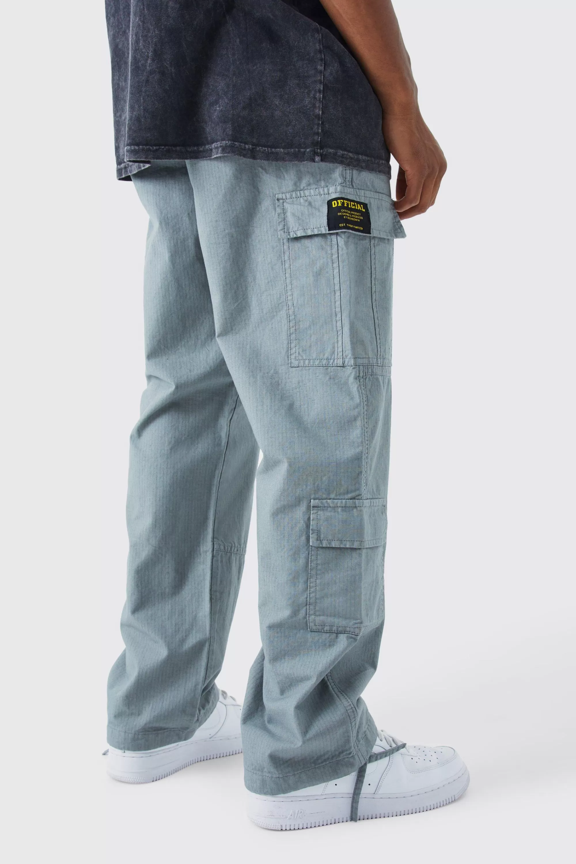 boohooMAN Relaxed Multi Cargo Ripstop Trouser With Woven Tab | UK