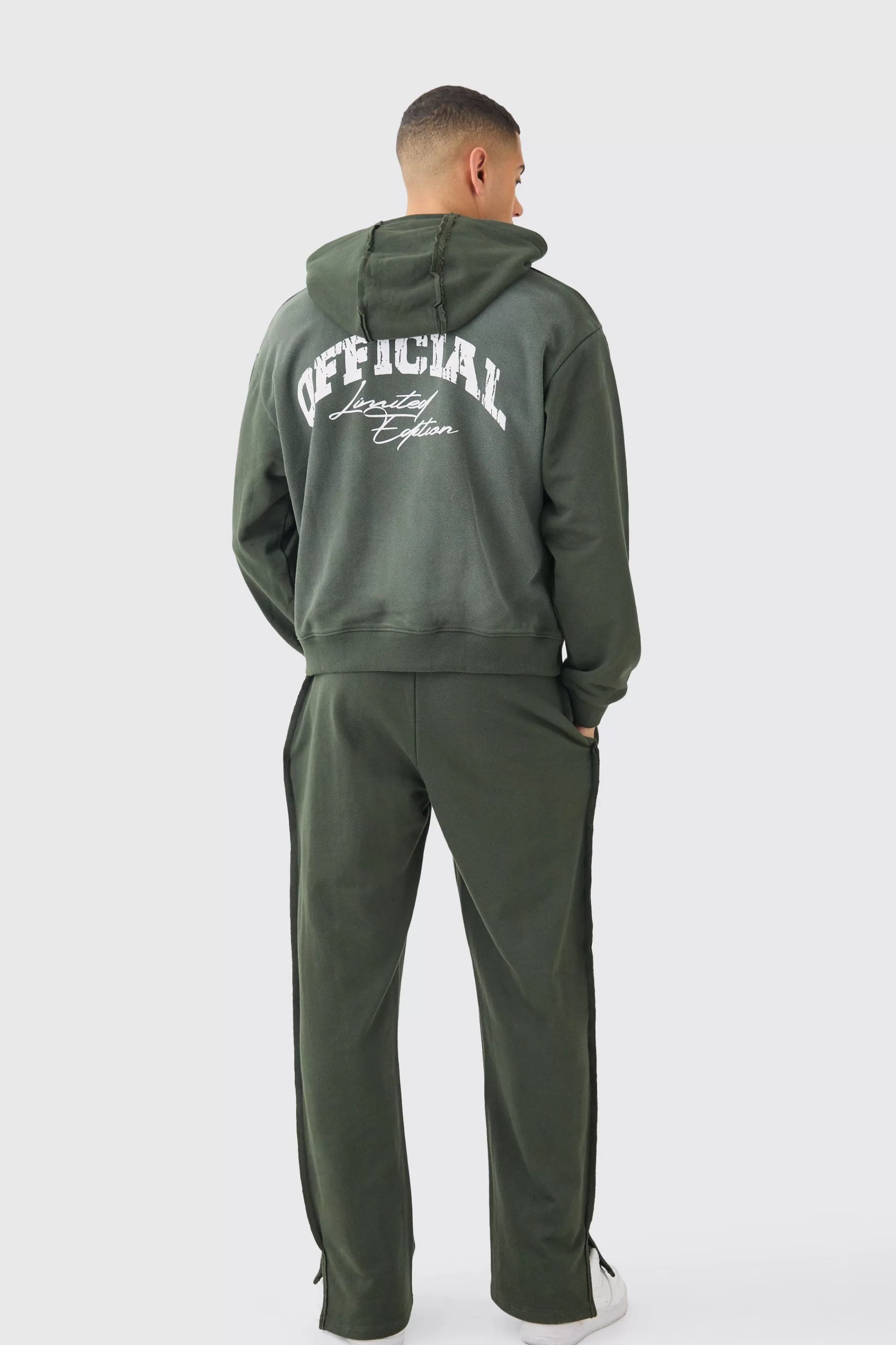 boohooMAN Relaxed Raw Seam Spray Wash Joggers | UK