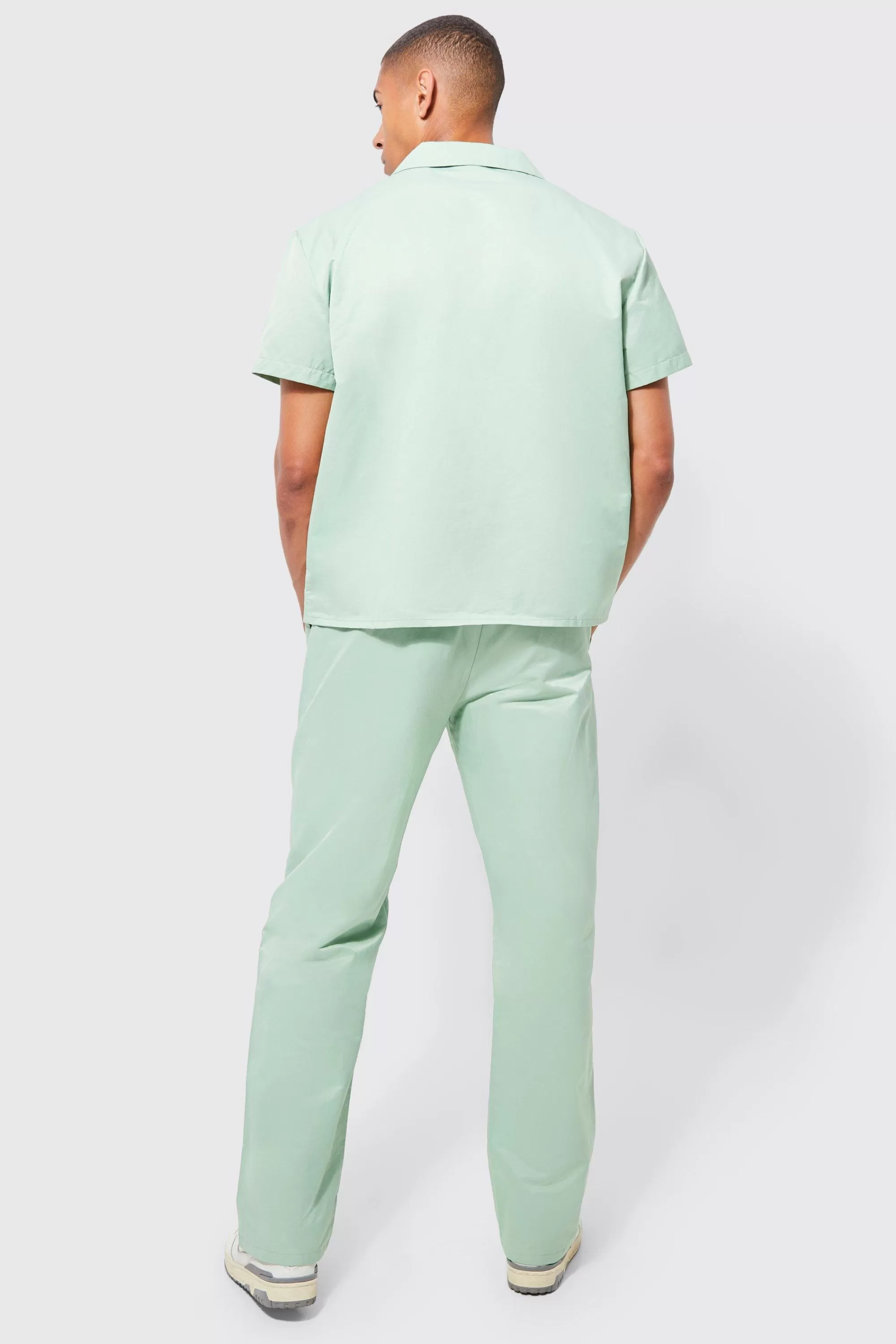 boohooMAN Short Sleeve Boxy Revere Popper Shirt | UK