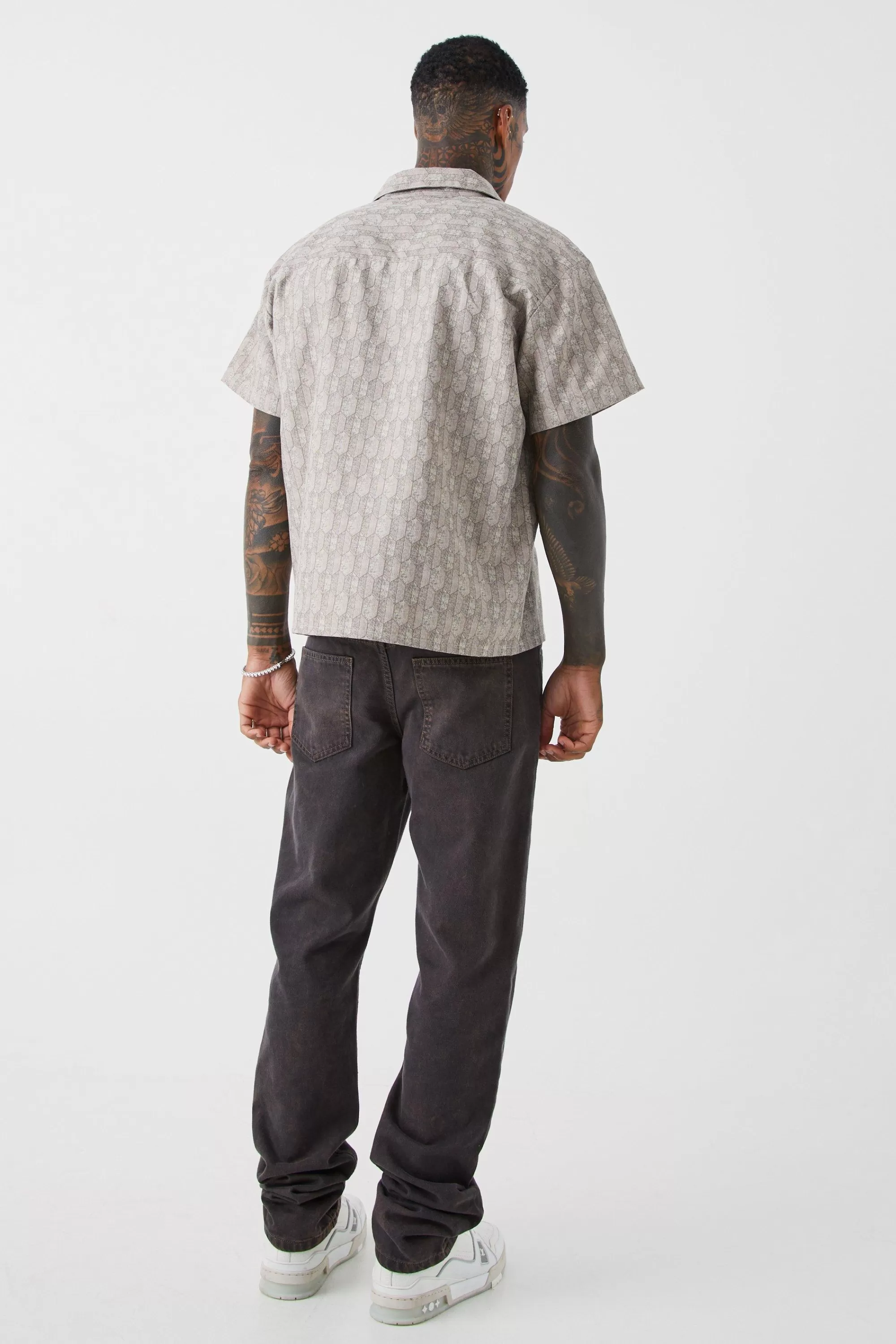 boohooMAN Short Sleeve Boxy Woven Smart Geo Set | UK