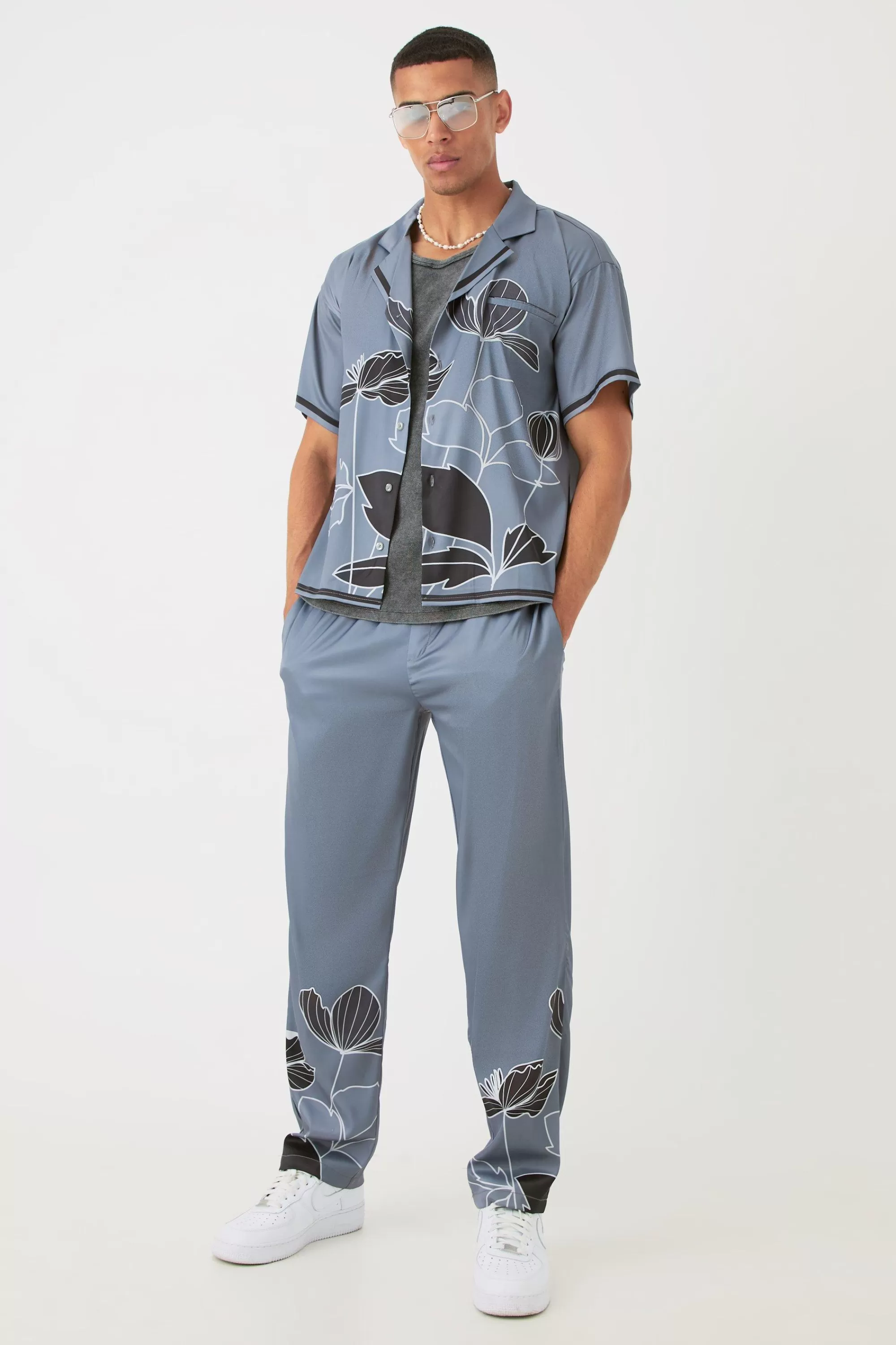 boohooMAN Short Sleeve Satin Boxy Floral Shirt & Trouser | UK
