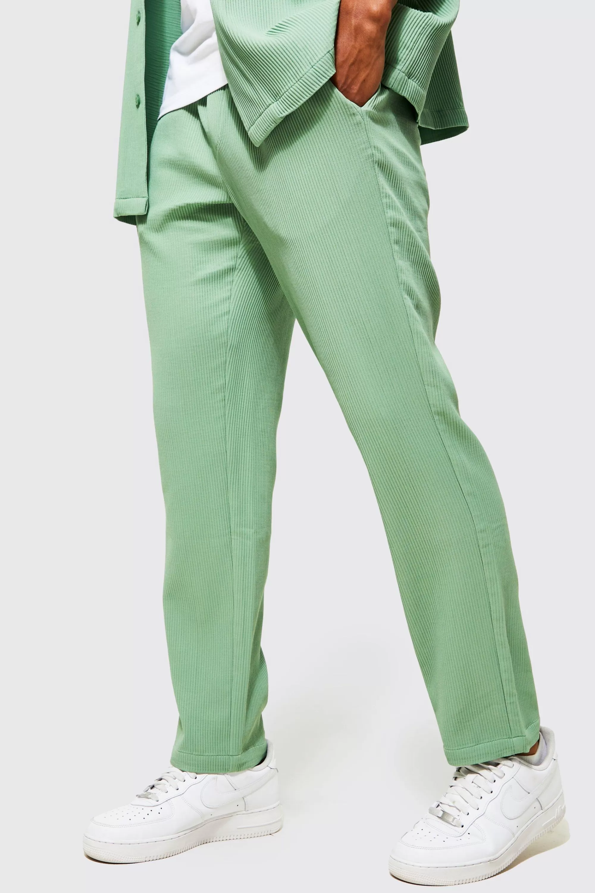boohooMAN Slim Pleated Trouser | UK