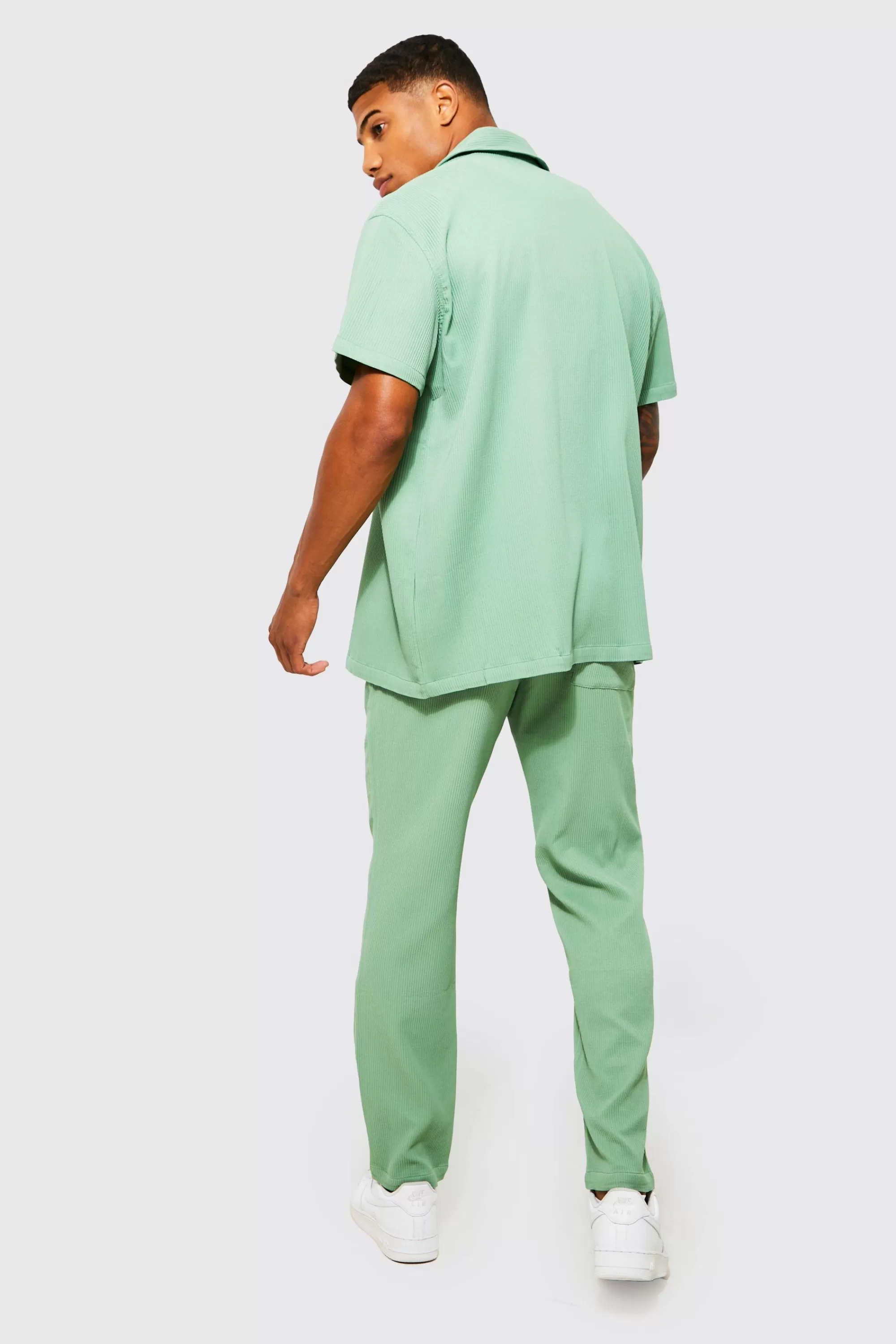 boohooMAN Slim Pleated Trouser | UK