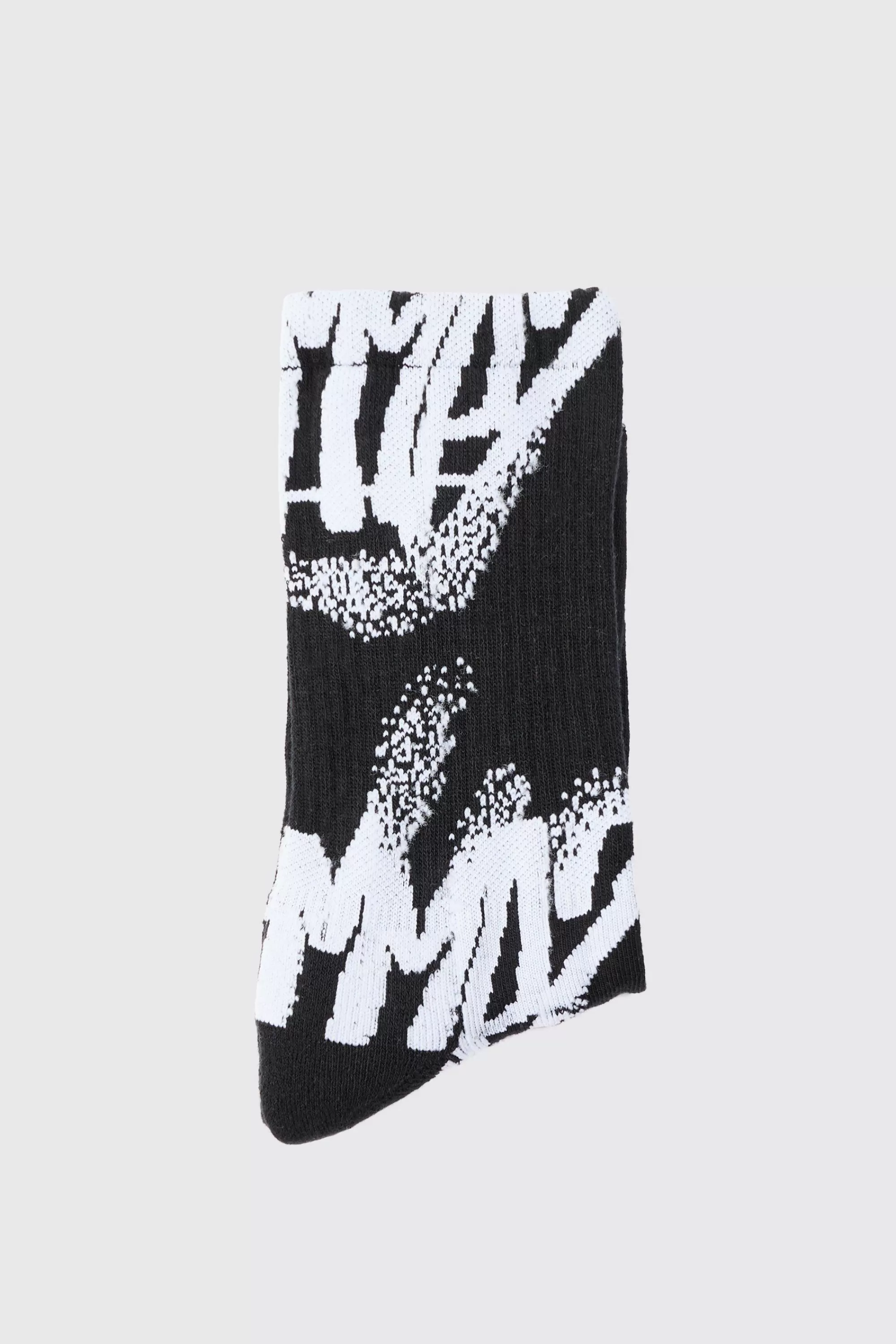 boohooMAN Spray Grafitti Arch Support Socks | UK
