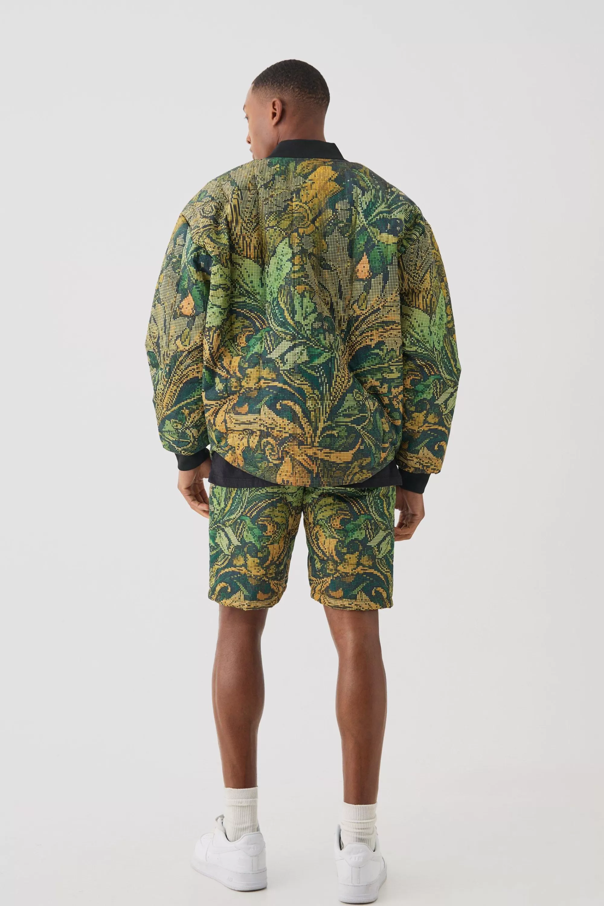 boohooMAN Square Quilted Tapestry Short & Bomber Jacket Set | UK
