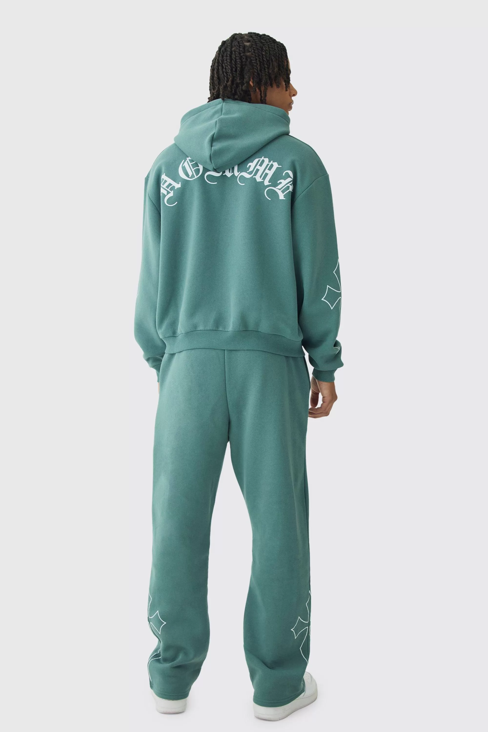 boohooMAN Straight Fit Gothic Homme Cross Jogger | UK