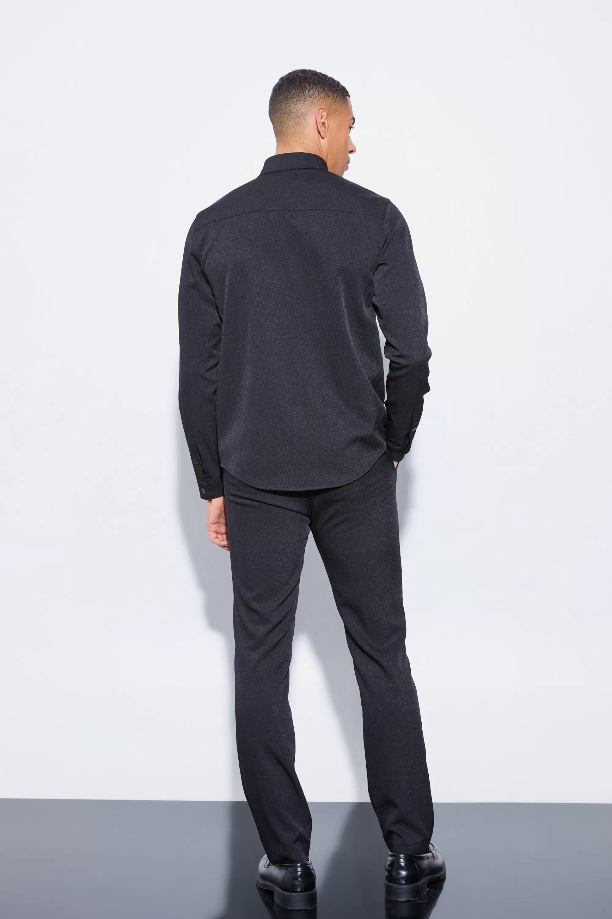 boohooMAN Straight Fixed Waist Tailored Trouser | UK