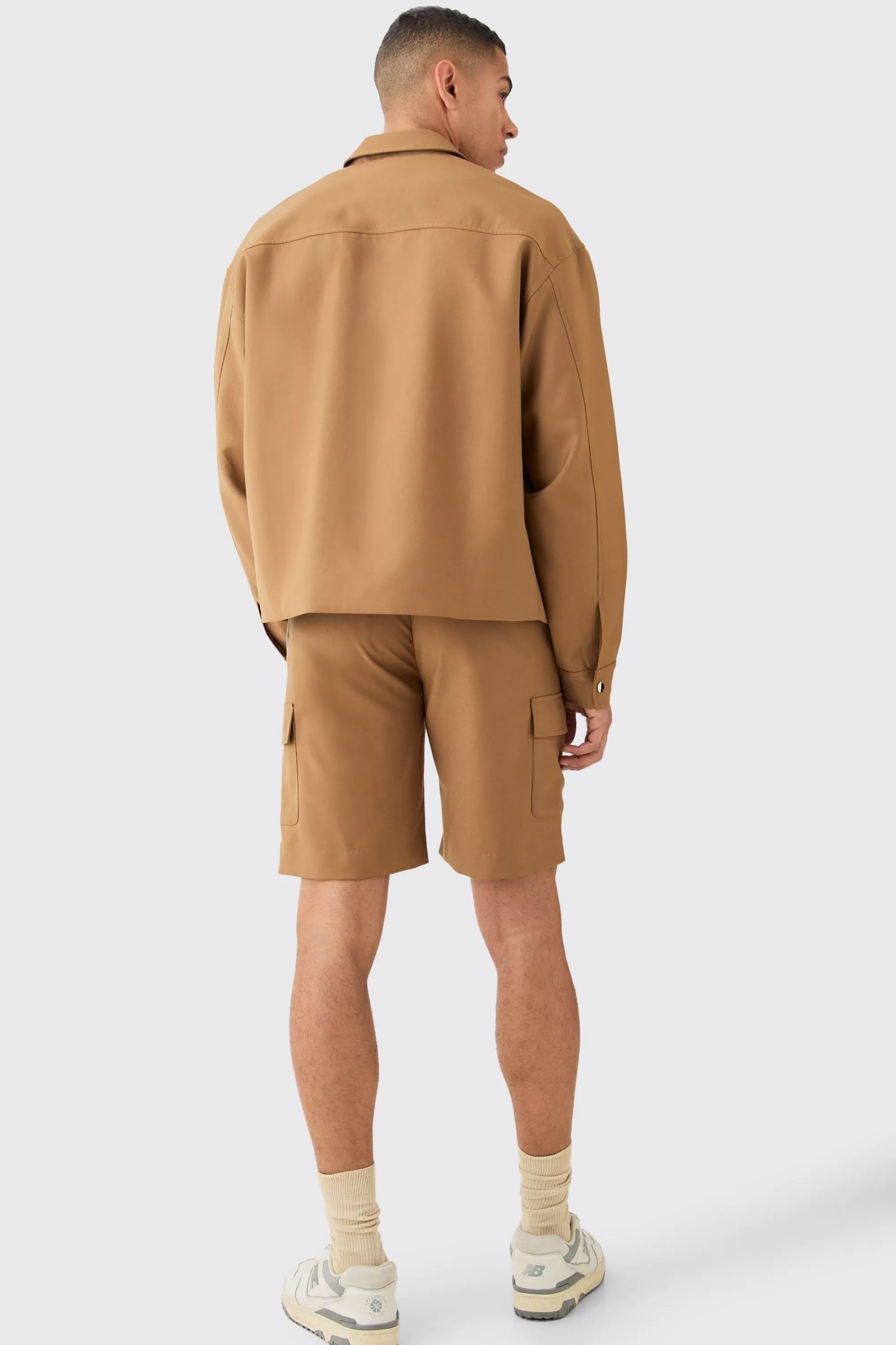 boohooMAN Tailored Regular Fit Pocket Front Zip Up Harrington Smart Set | UK