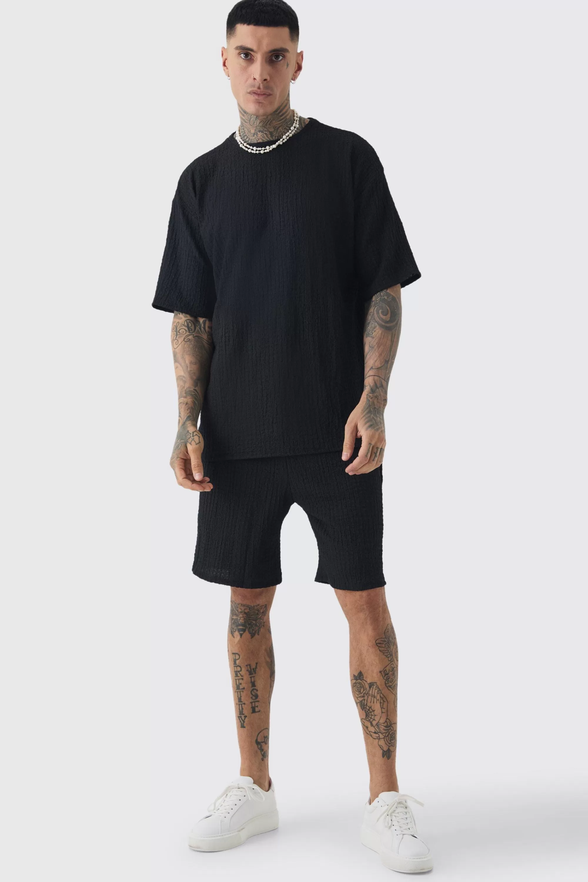 boohooMAN Tall Crinkle Textured T-Shirt & Short Set | UK