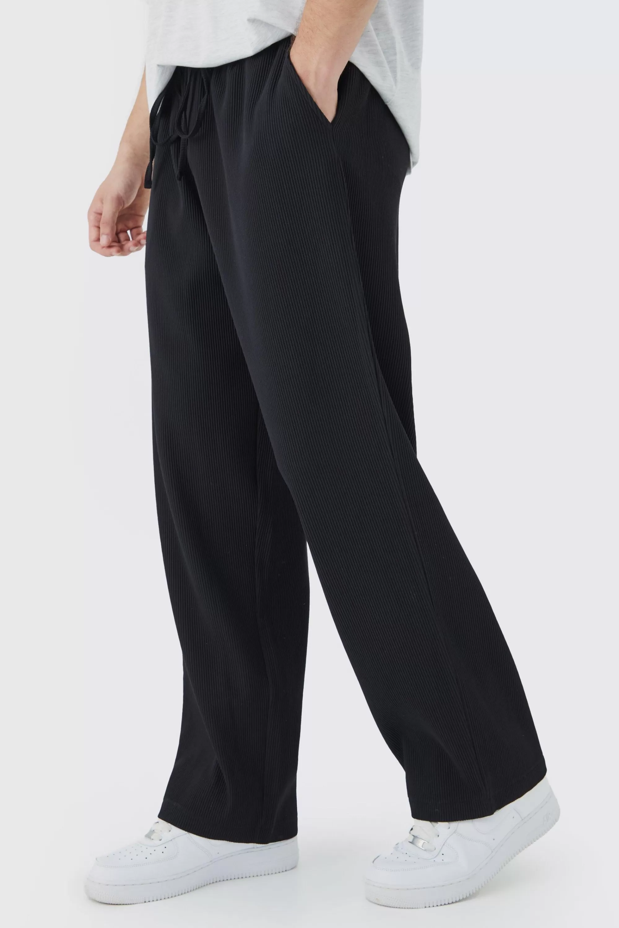boohooMAN Tall Elastic Waist Relaxed Fit Cropped Pleated Trouser | UK