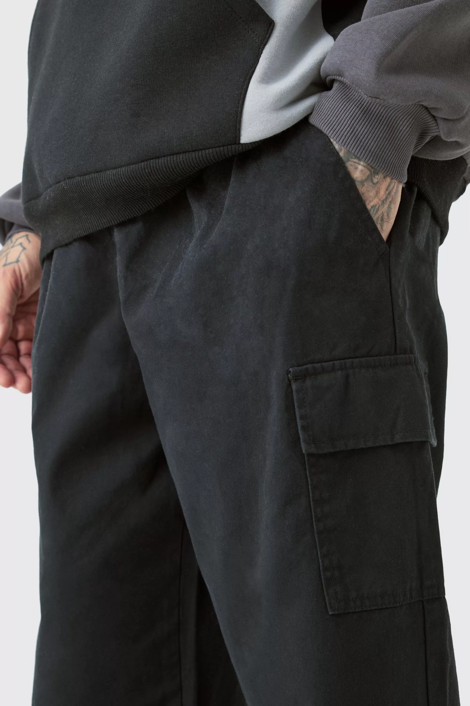 boohooMAN Tall Elasticated Waist Twill Relaxed Fit Cargo Trouser | UK