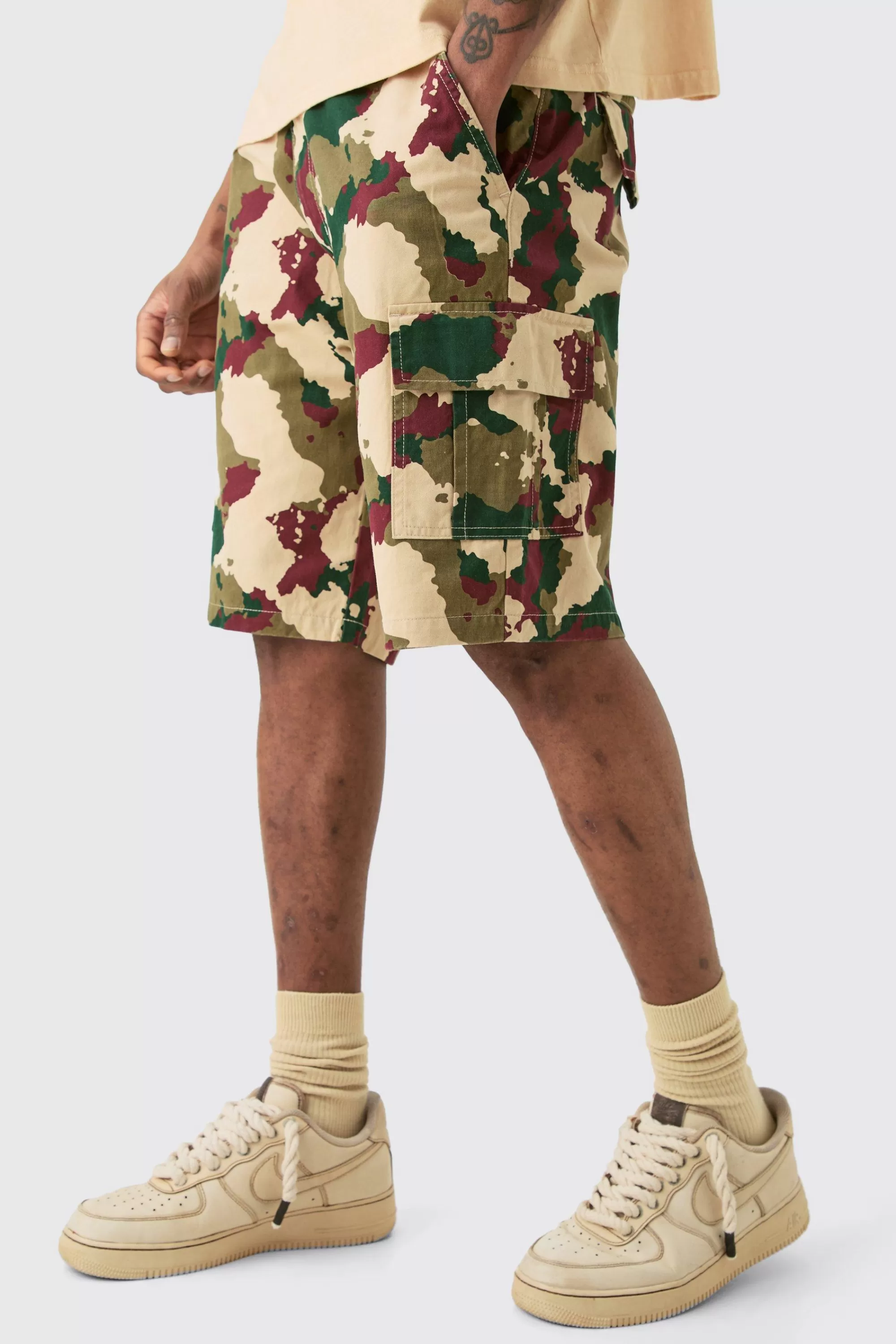 boohooMAN Tall Fixed Waist Camo Twill Cargo Short | UK